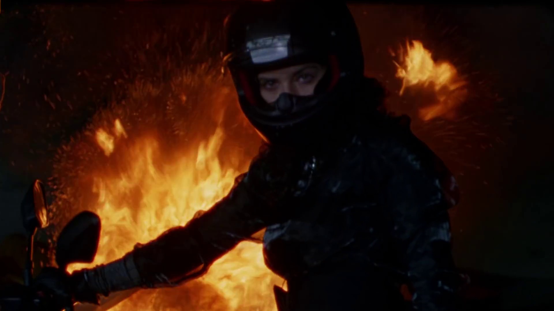 Siliconé (2020) —  shot,  lighting