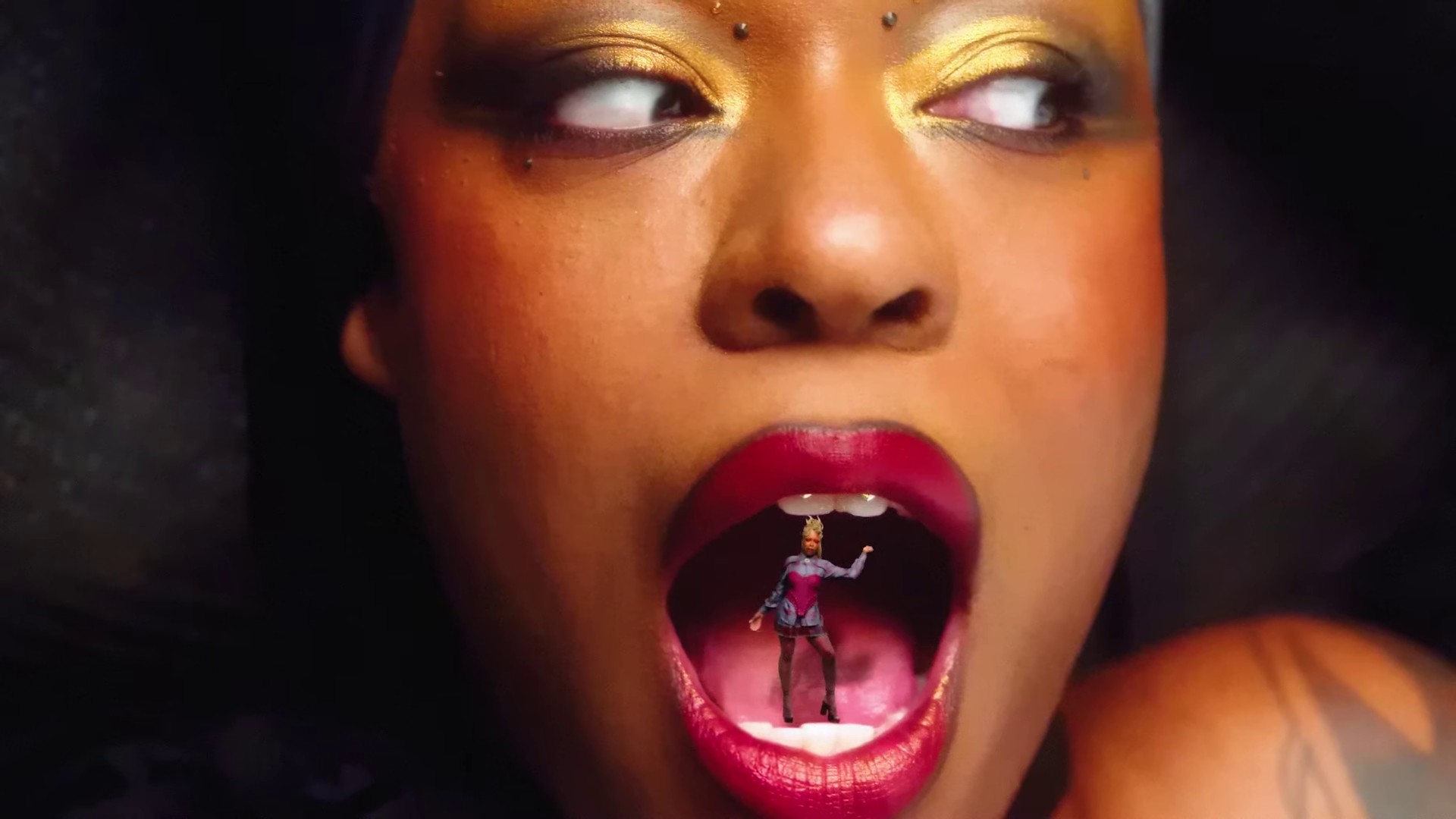 NBPQ (Topless) (2023) —  shot,  lighting