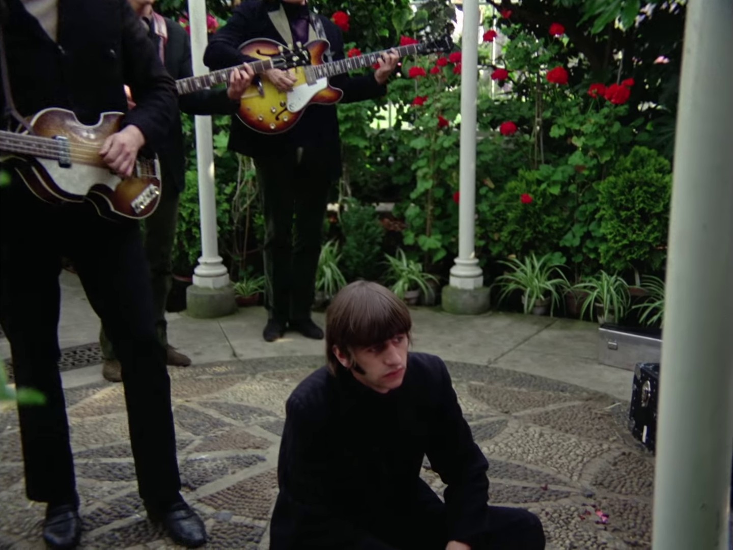 Paperback Writer (1966) —  shot,  lighting