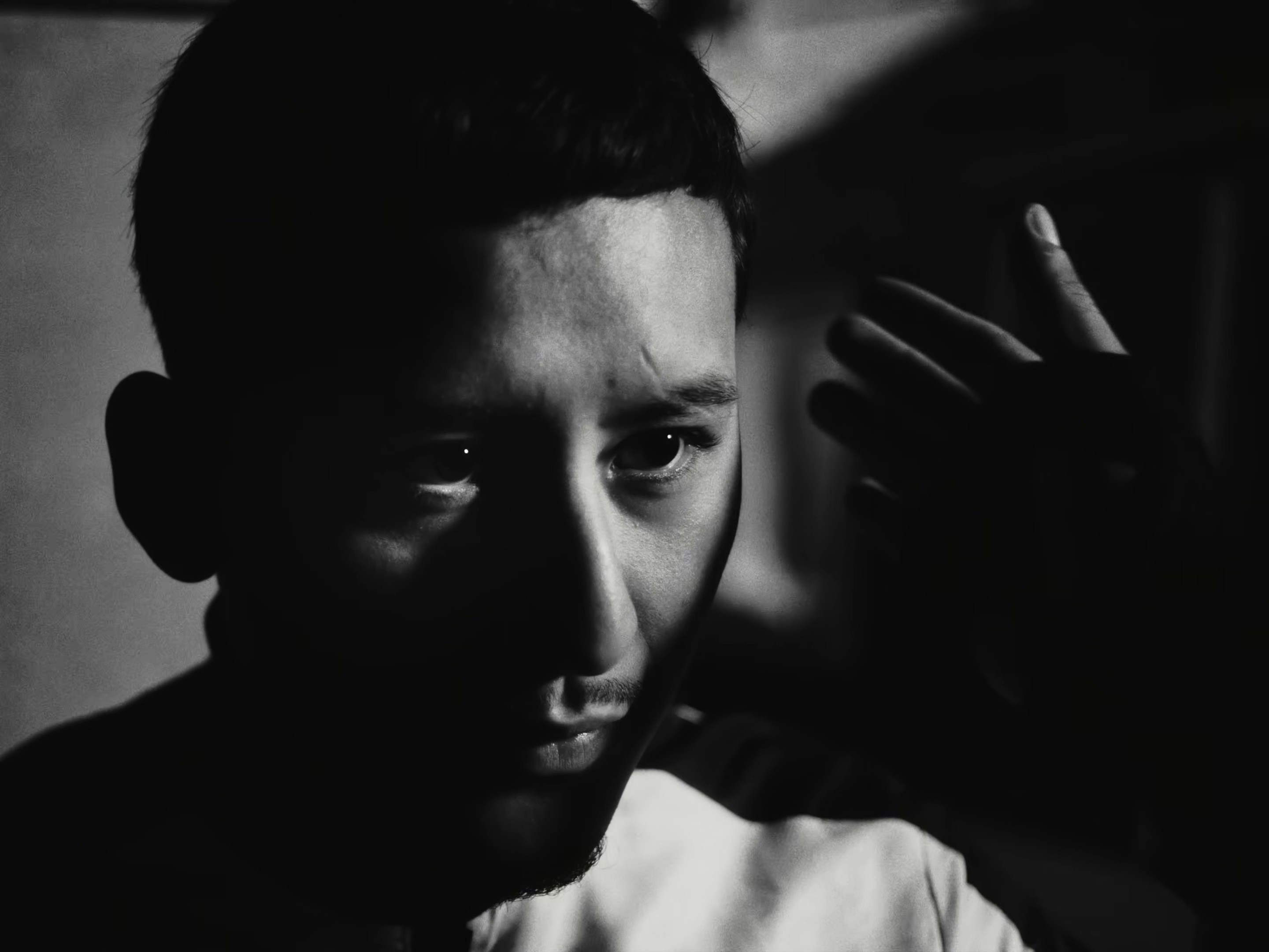 HENNY POP (2026) —  shot,  lighting