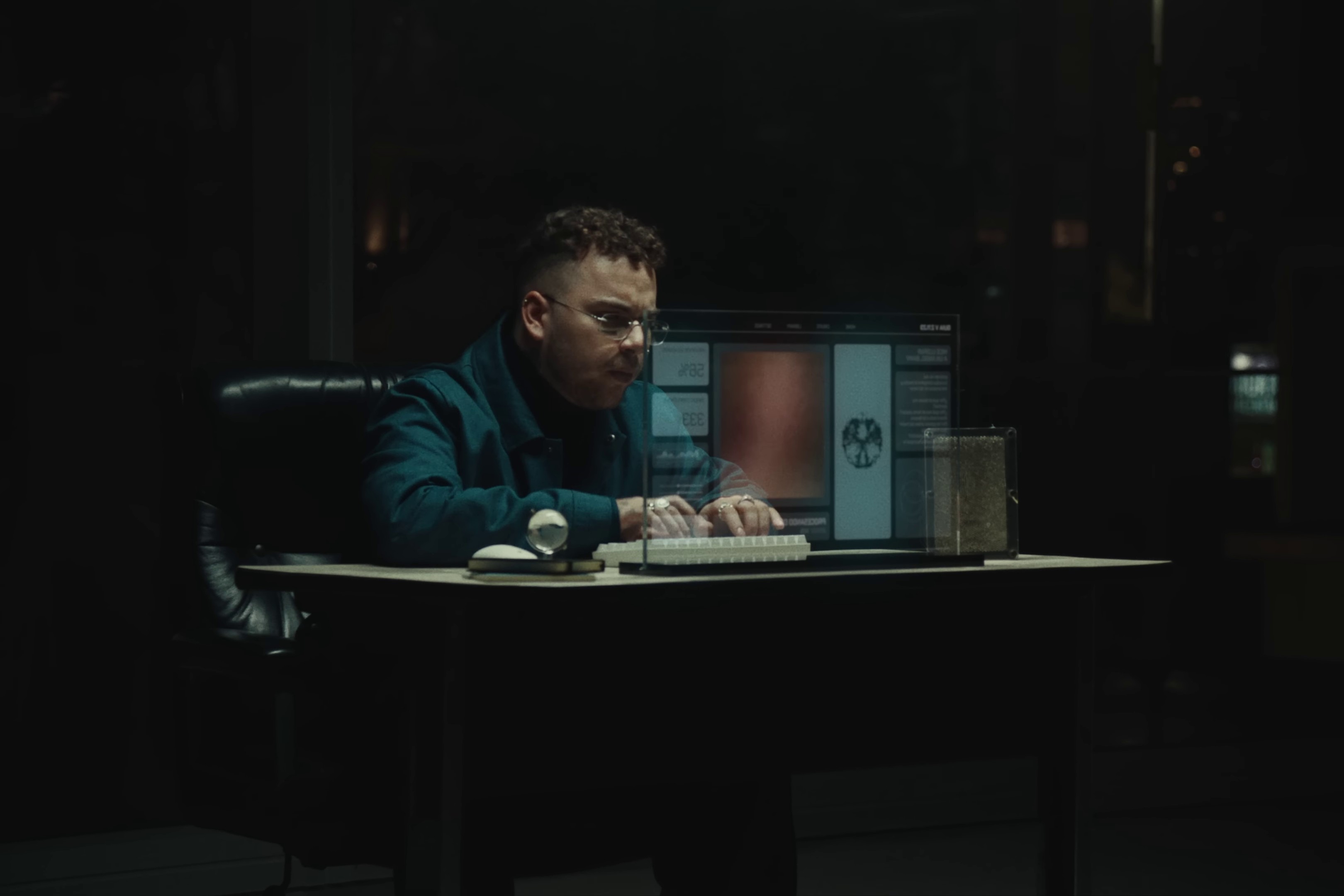 NUNCA ES SUFICENTE (2023) —  shot,  lighting