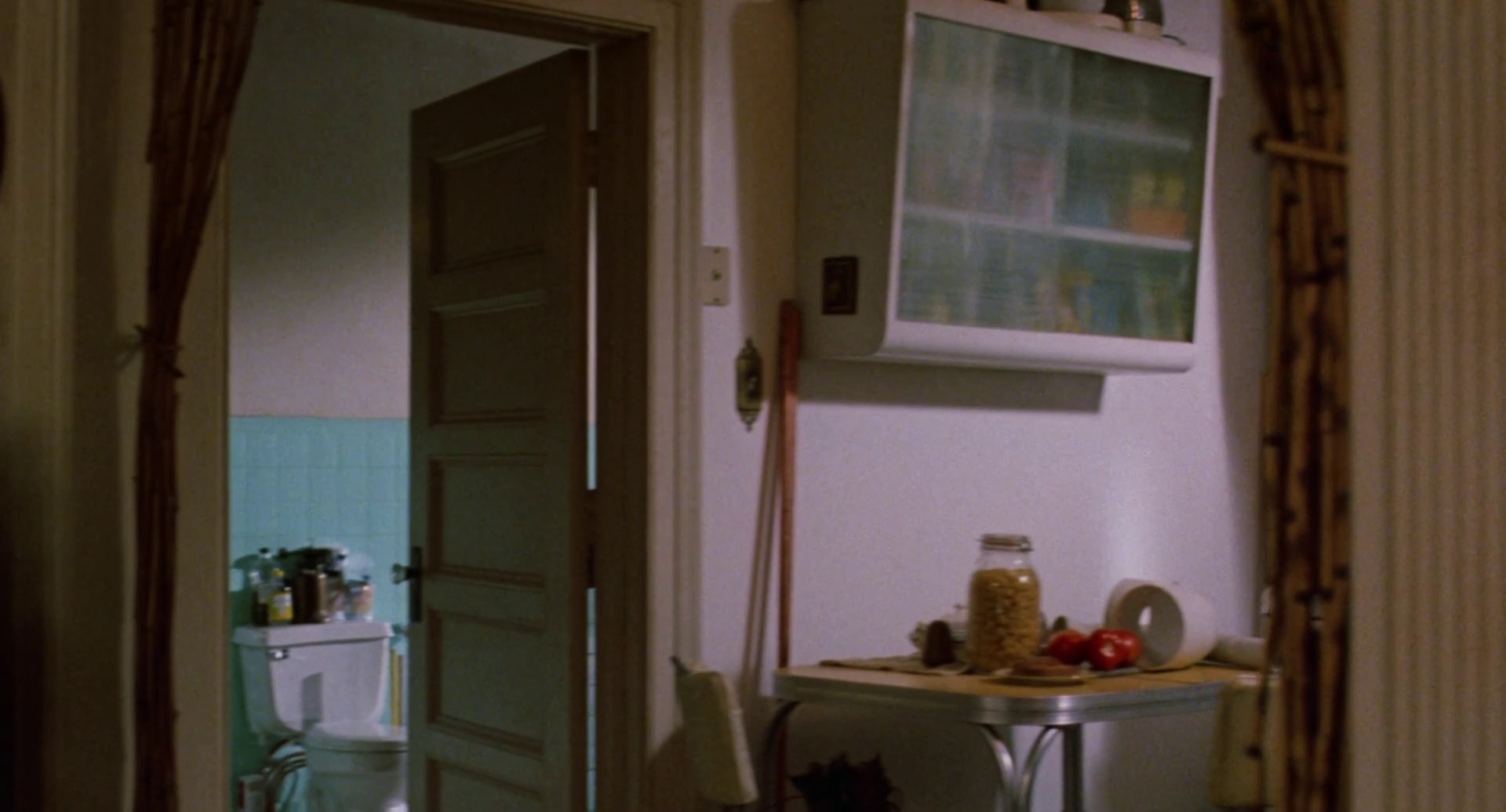 Super Mario Bros. (1993) —  shot,  lighting