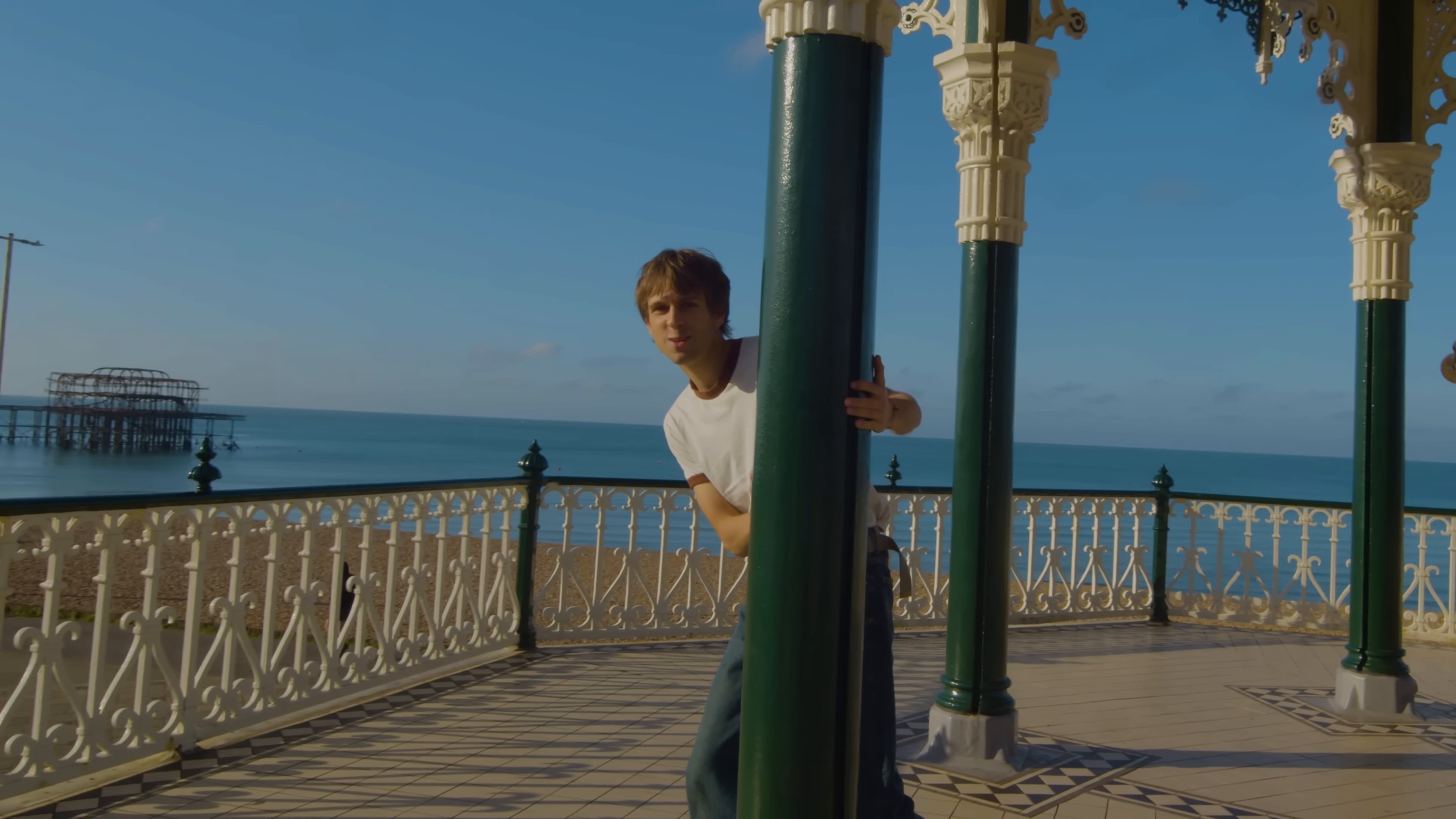 Makes Me Wanna Dance (2025) —  shot,  lighting