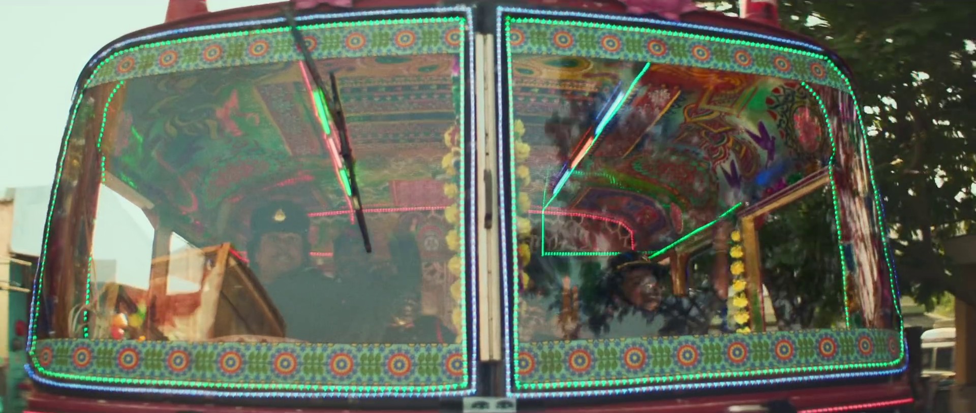 Magenta Riddim  (2018) —  shot,  lighting