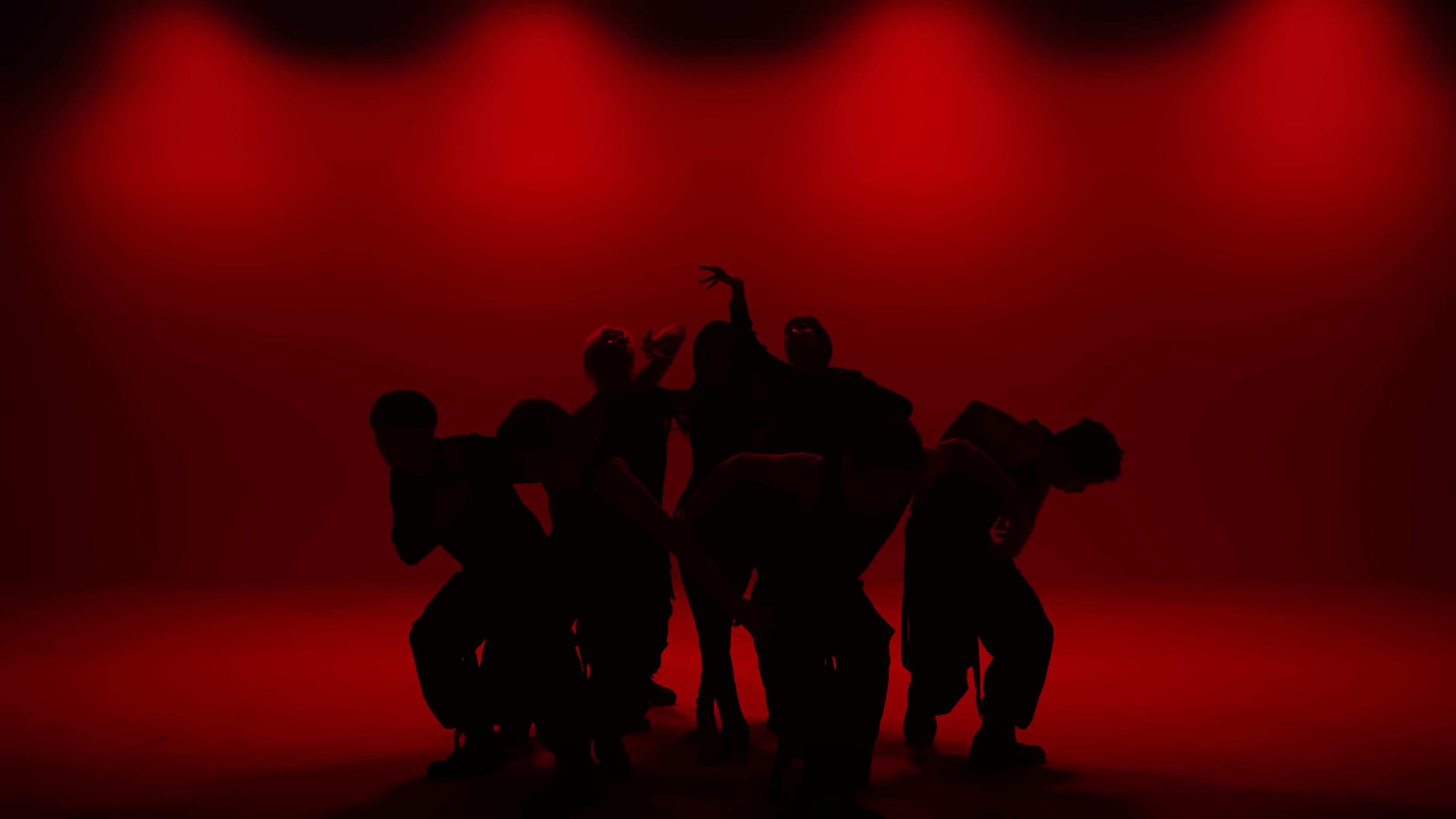 DOMINO (2024) —  shot,  lighting