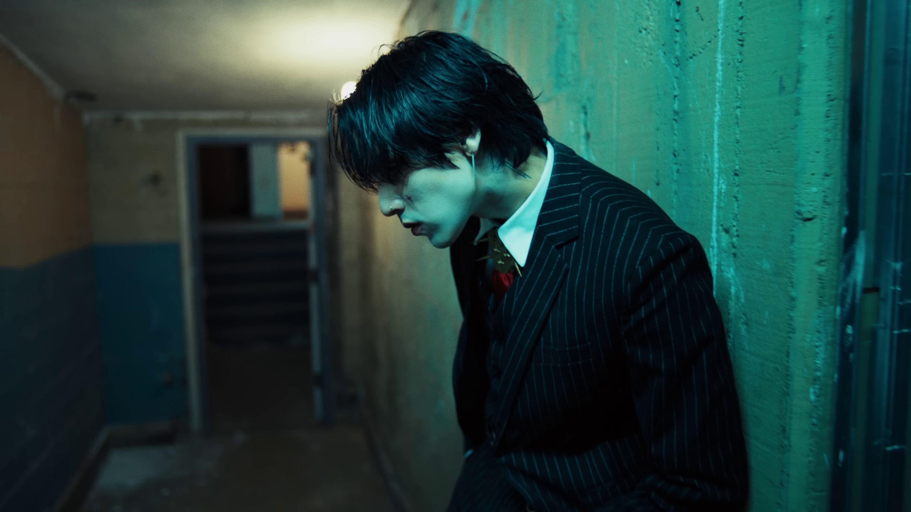 Don't Go Insane (2023) —  shot,  lighting