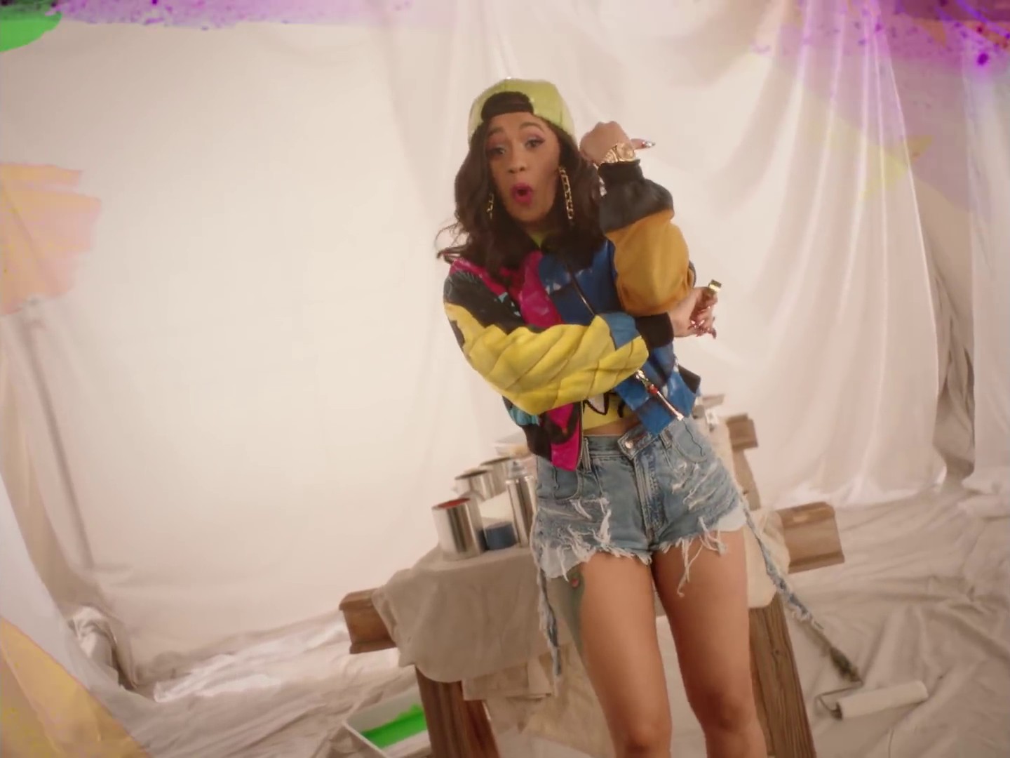 Finesse (remix) (2018) —  shot,  lighting