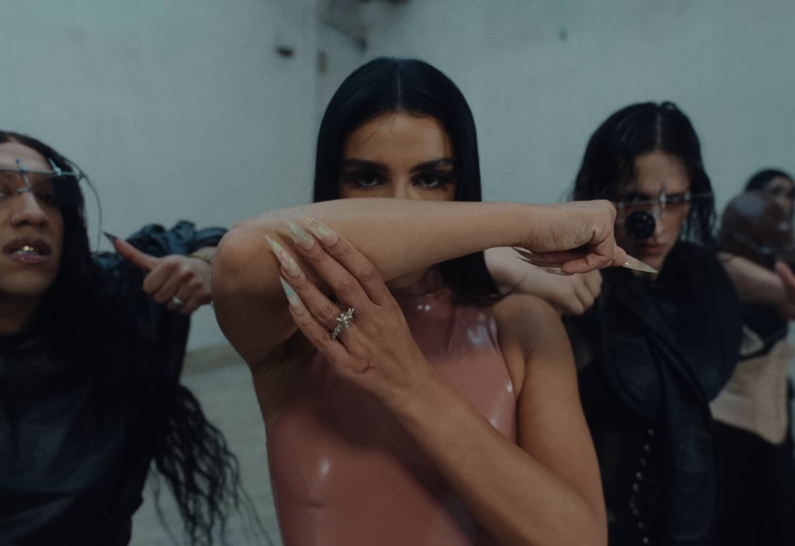 HEROINA (2025) —  shot,  lighting