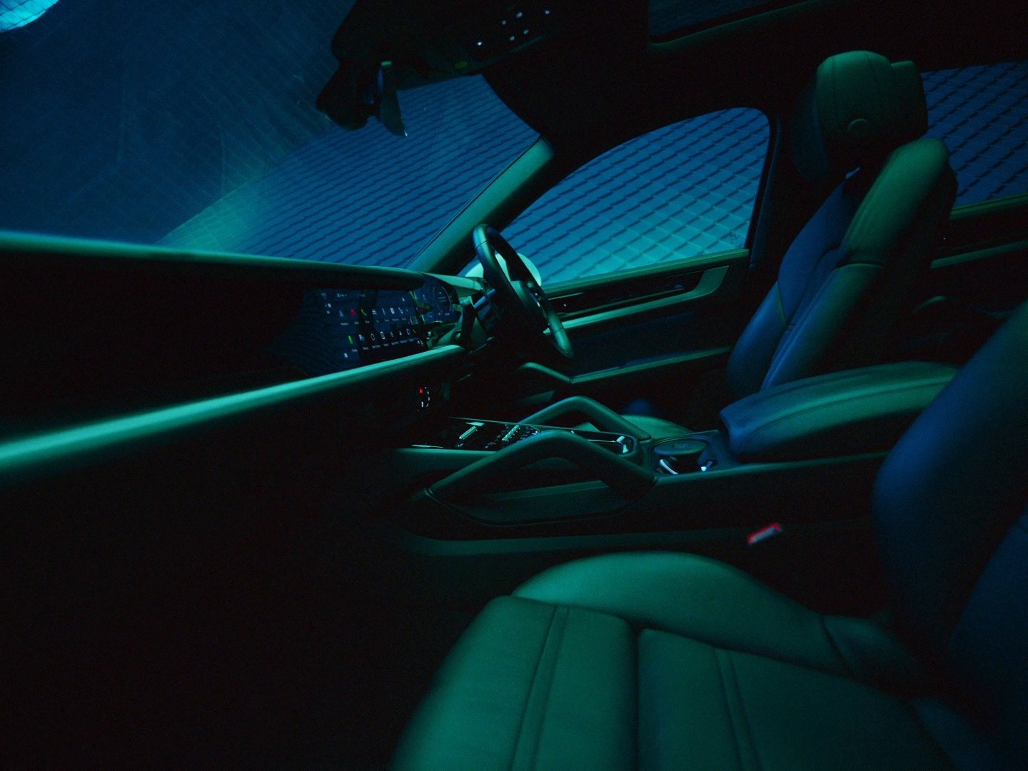 Porsche Cayenne Coupe (2025) —  shot,  lighting