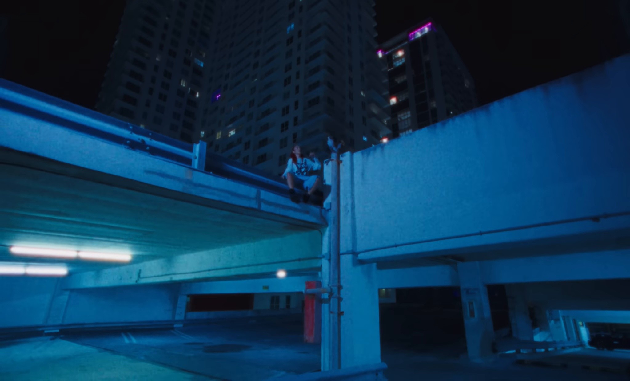 Cobro (2024) —  shot,  lighting