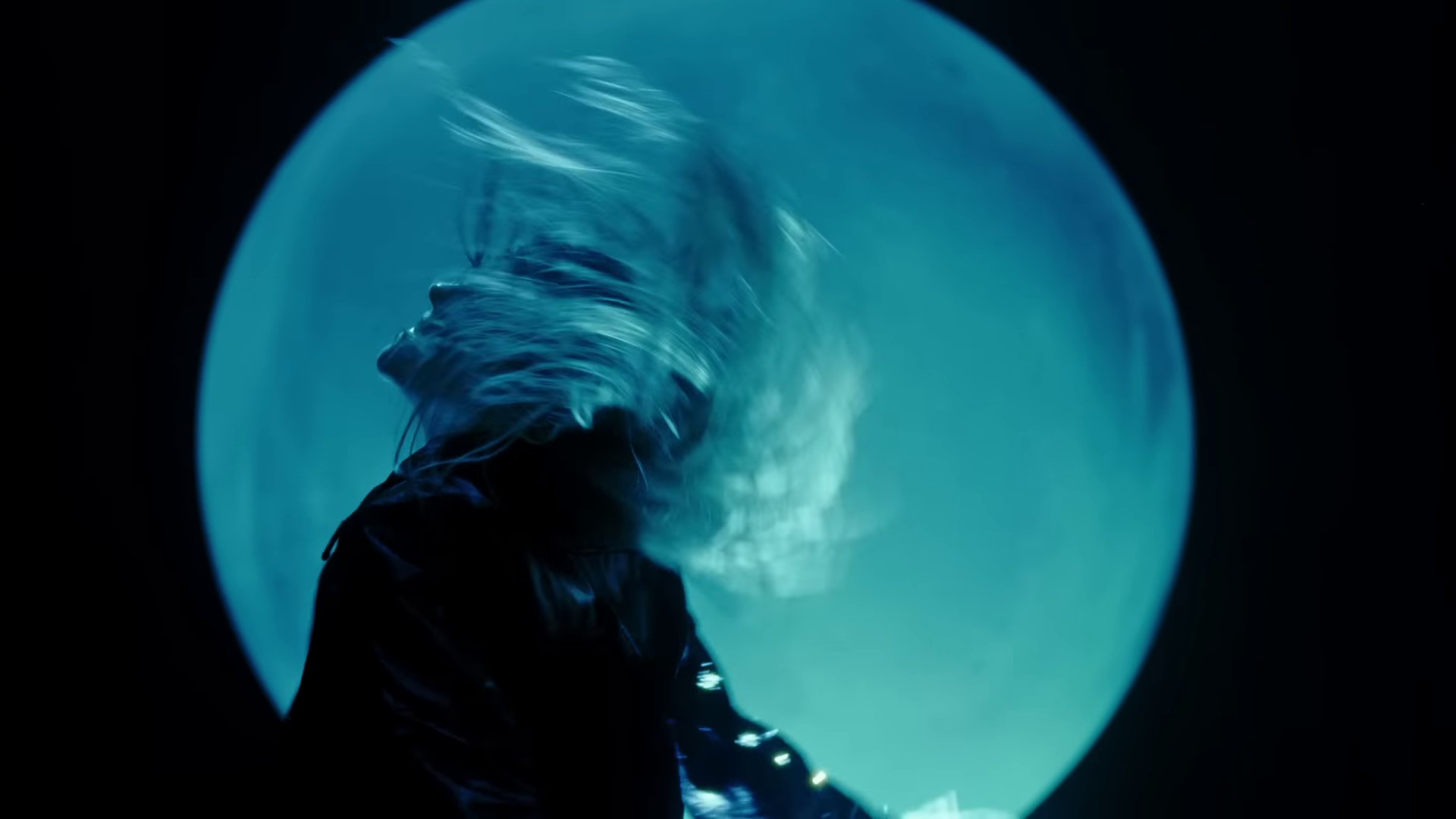 La Bomba (2024) —  shot,  lighting