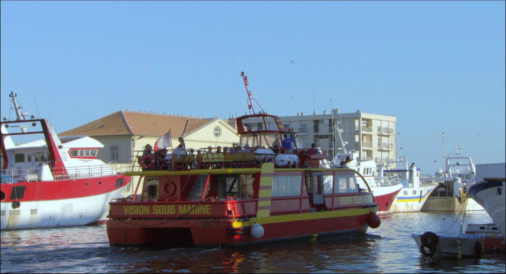 The Secret of the Grain (2007) —  shot,  lighting