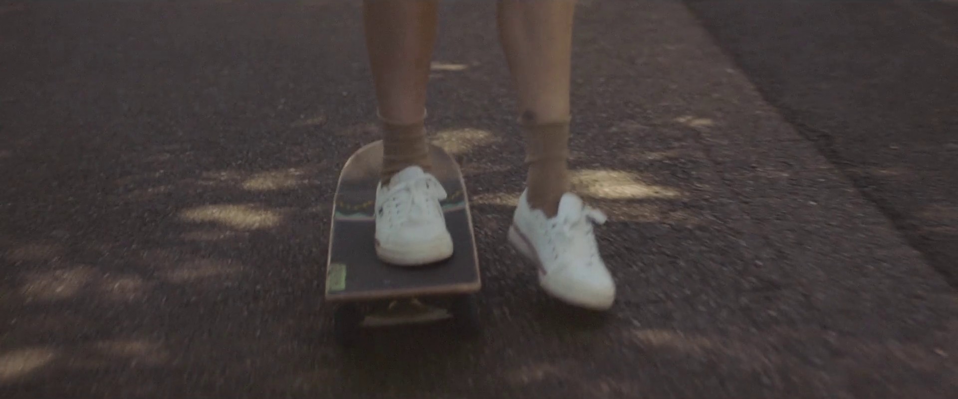 Crushing hard  (2017) —  shot,  lighting