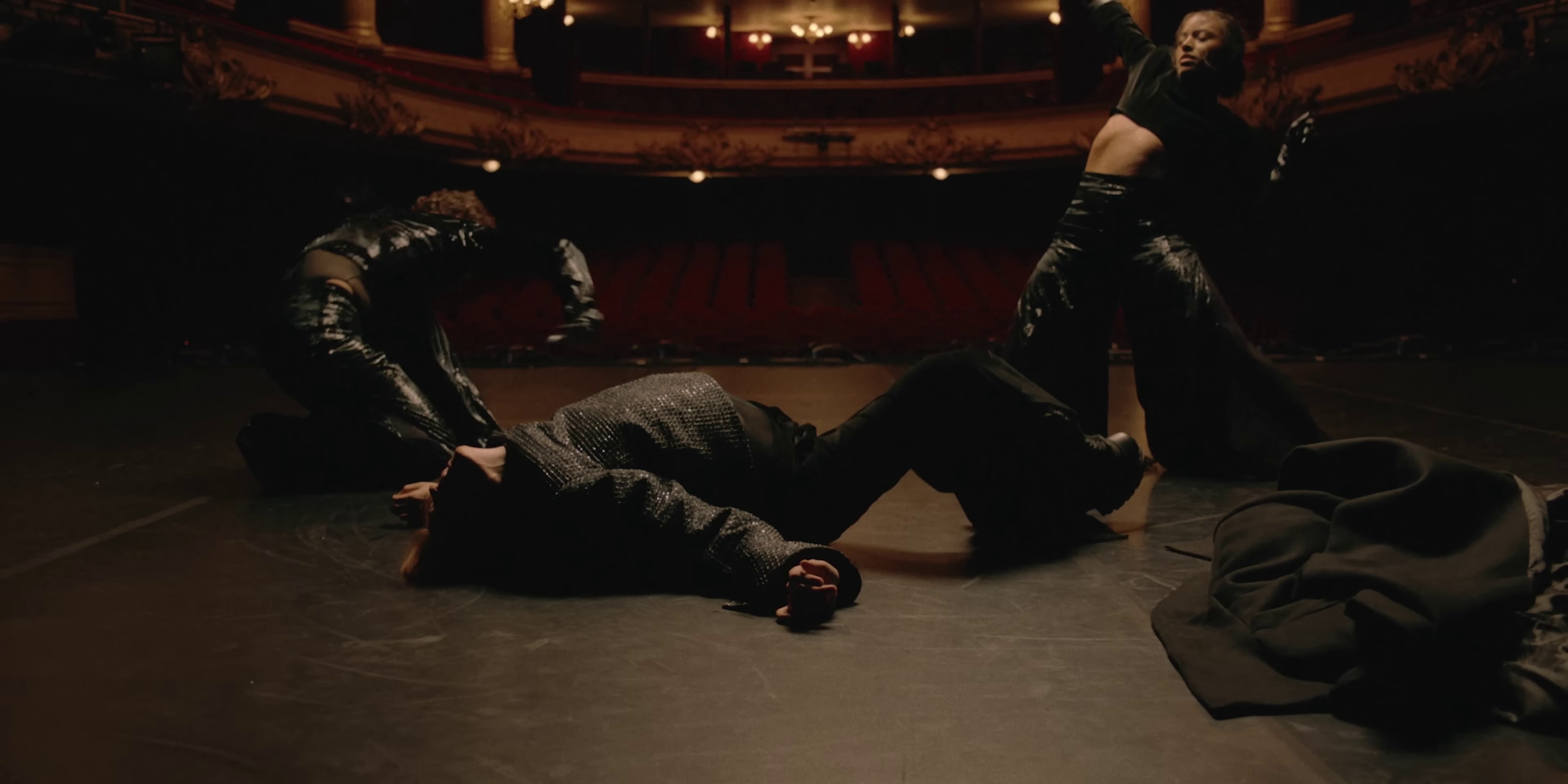 Mélodrame (2022) —  shot,  lighting