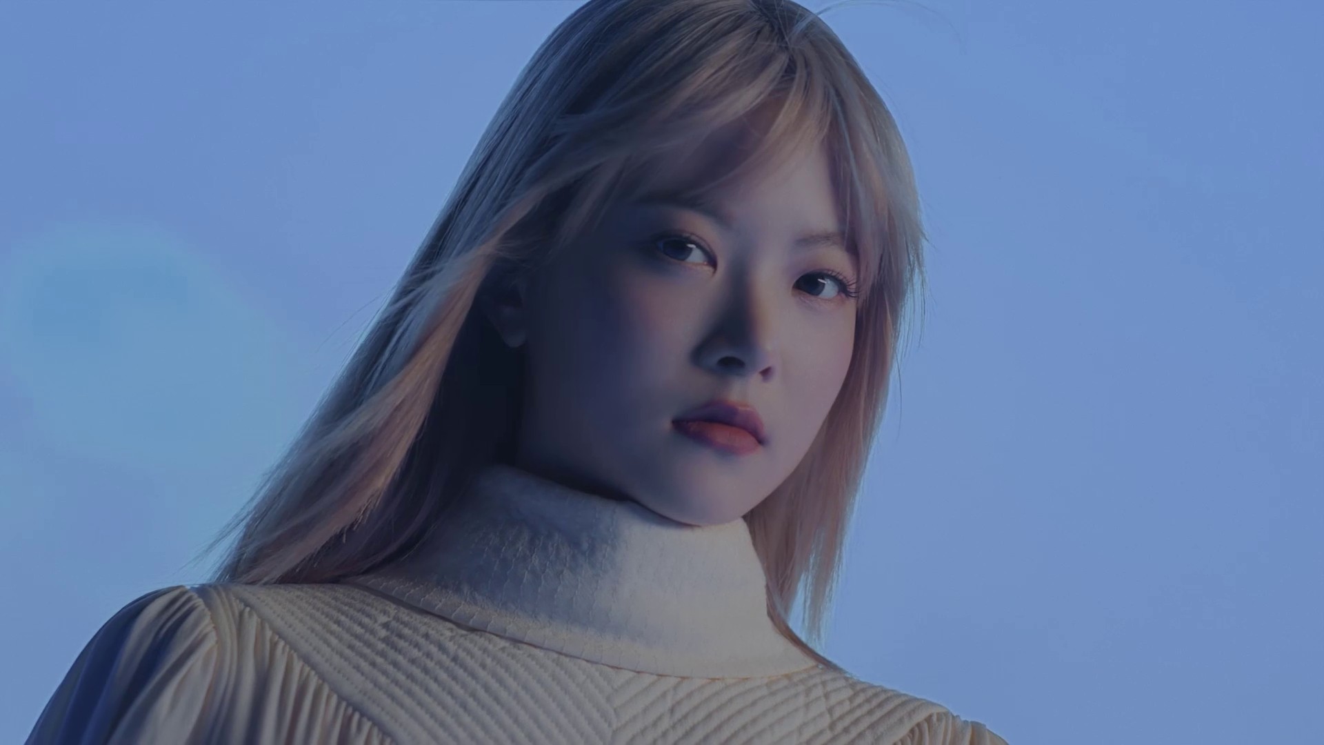 LOUIS VUITTON x LE SSERAFIM Commercial (2023) —  shot,  lighting