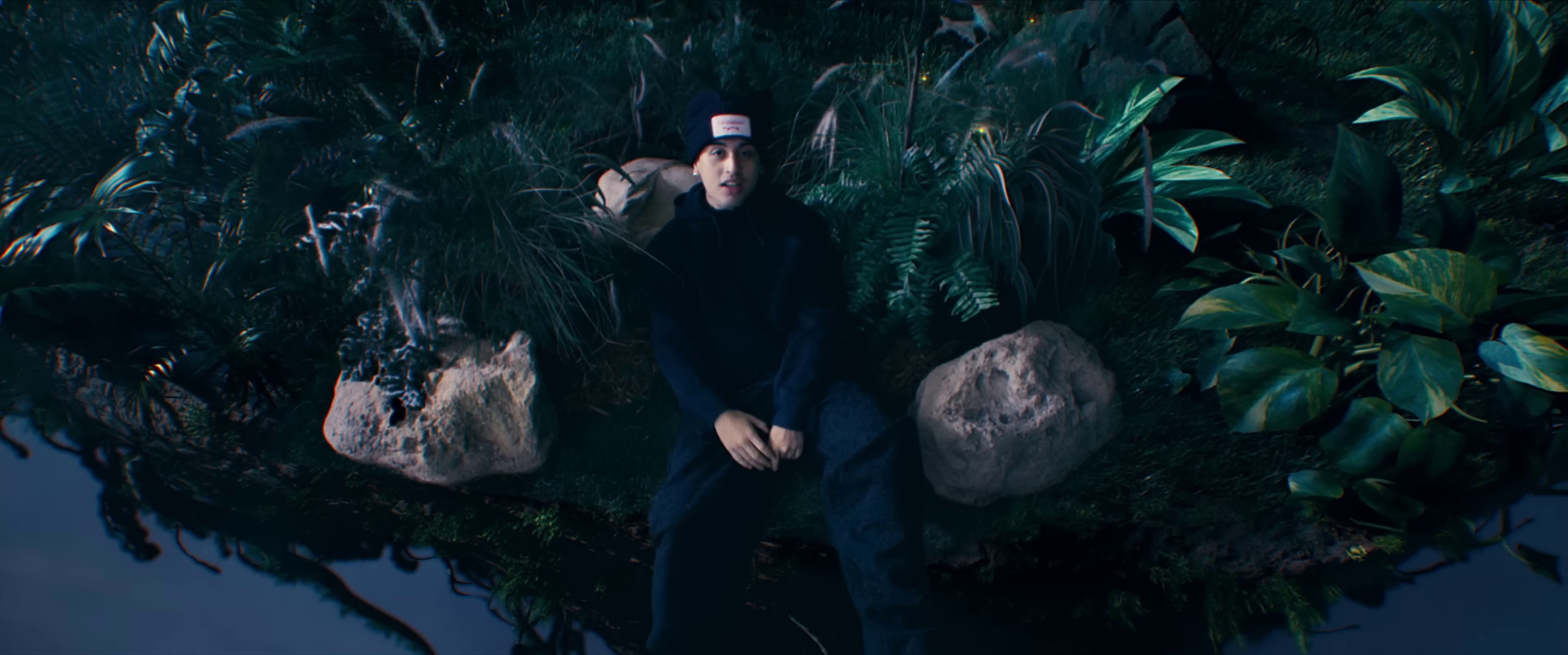 Como Yo :( (2023) —  shot,  lighting