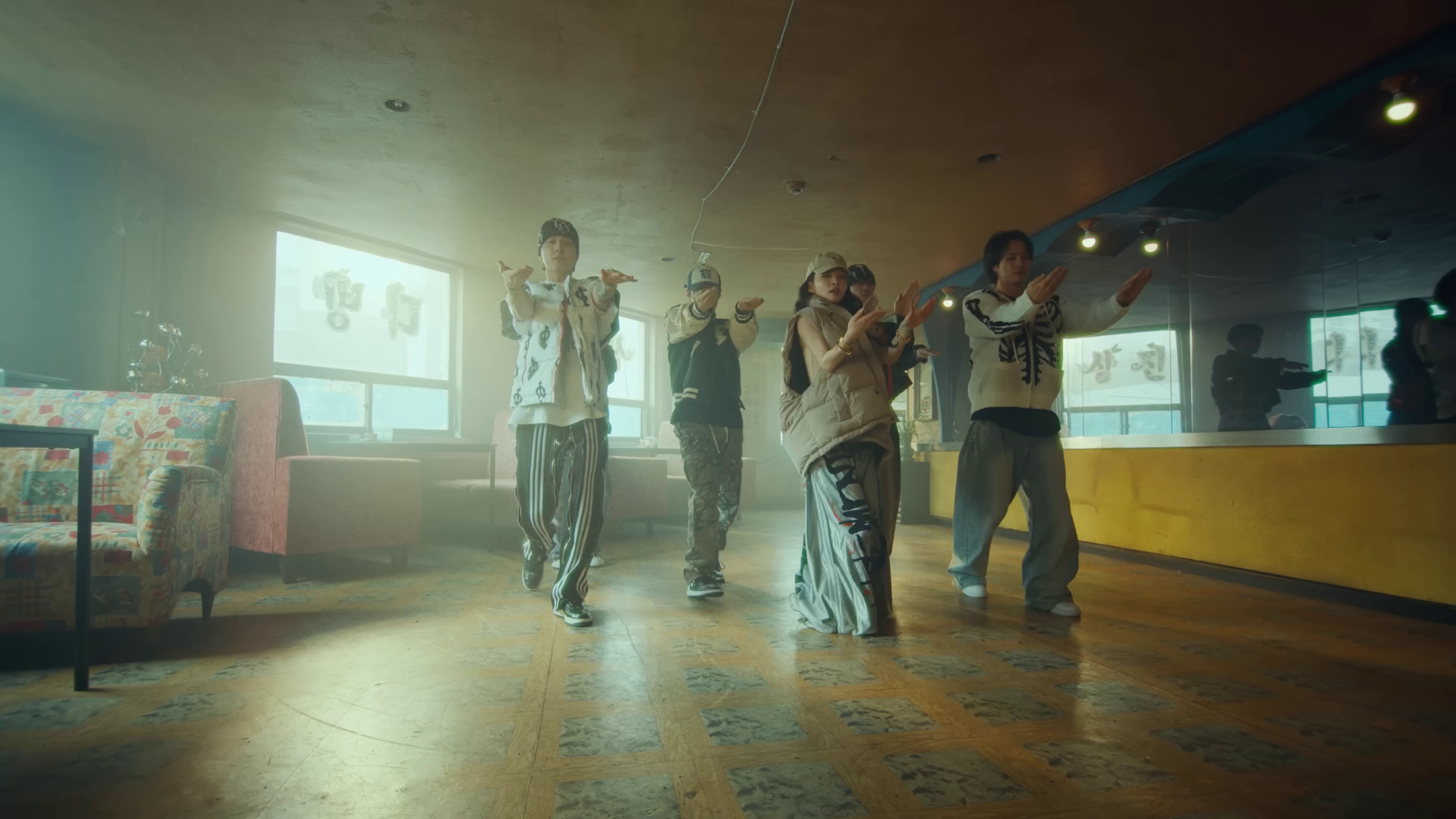 EENIE MEENIE (2024) —  shot,  lighting