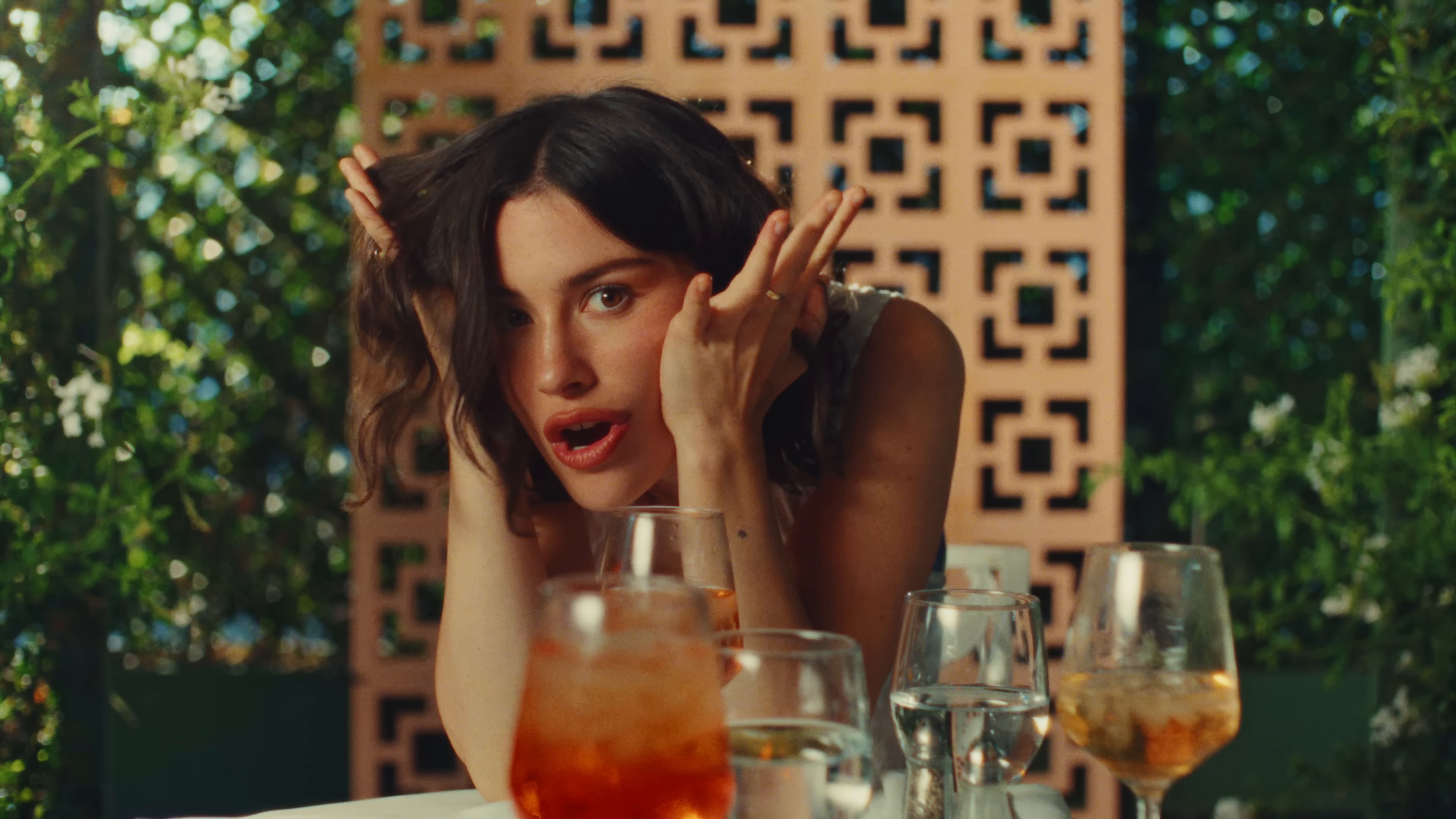 I Love You, I’m Sorry (2024) —  shot,  lighting