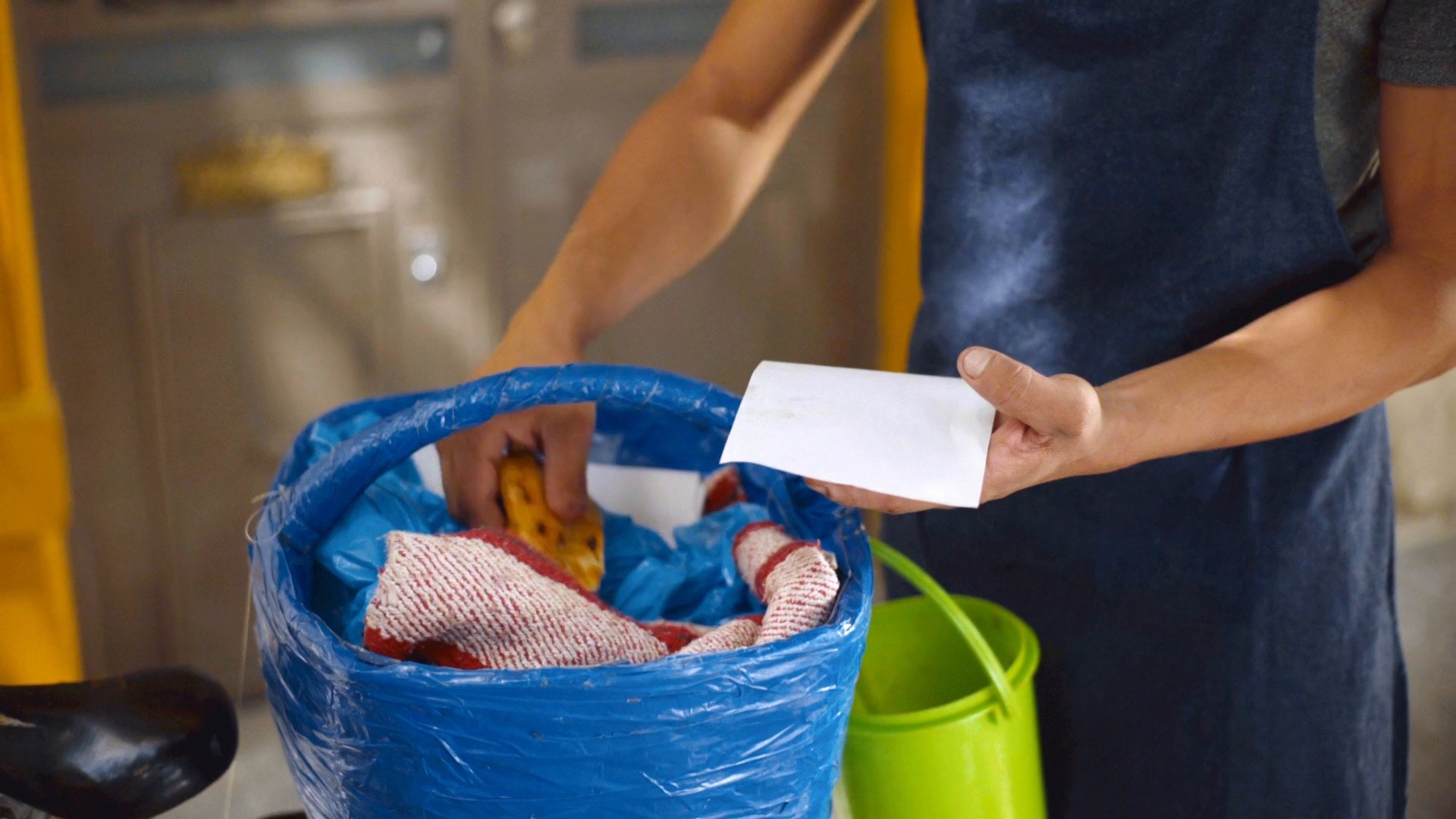 Soriana Institucional - Cantinflas (2021) —  shot,  lighting