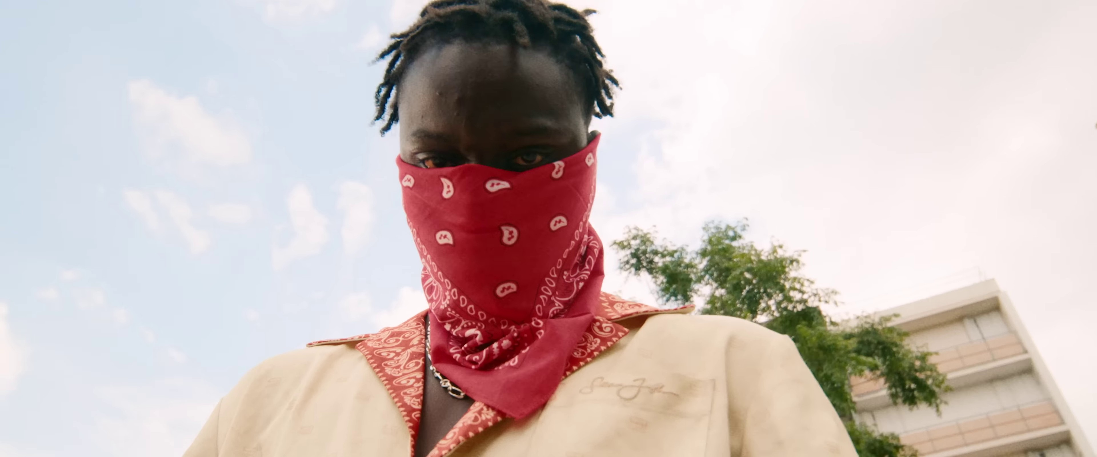 Favel (2023) —  shot,  lighting