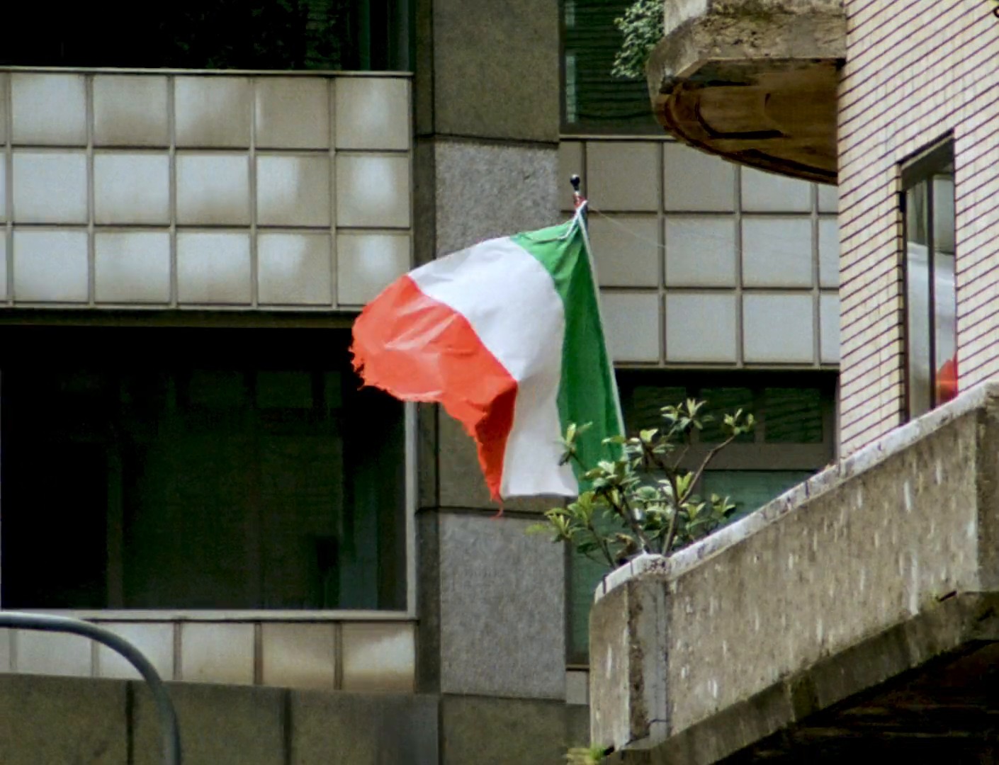 GUCCI x GHALI - MEN SS25 - SHOW TEASER (2024) —  shot,  lighting