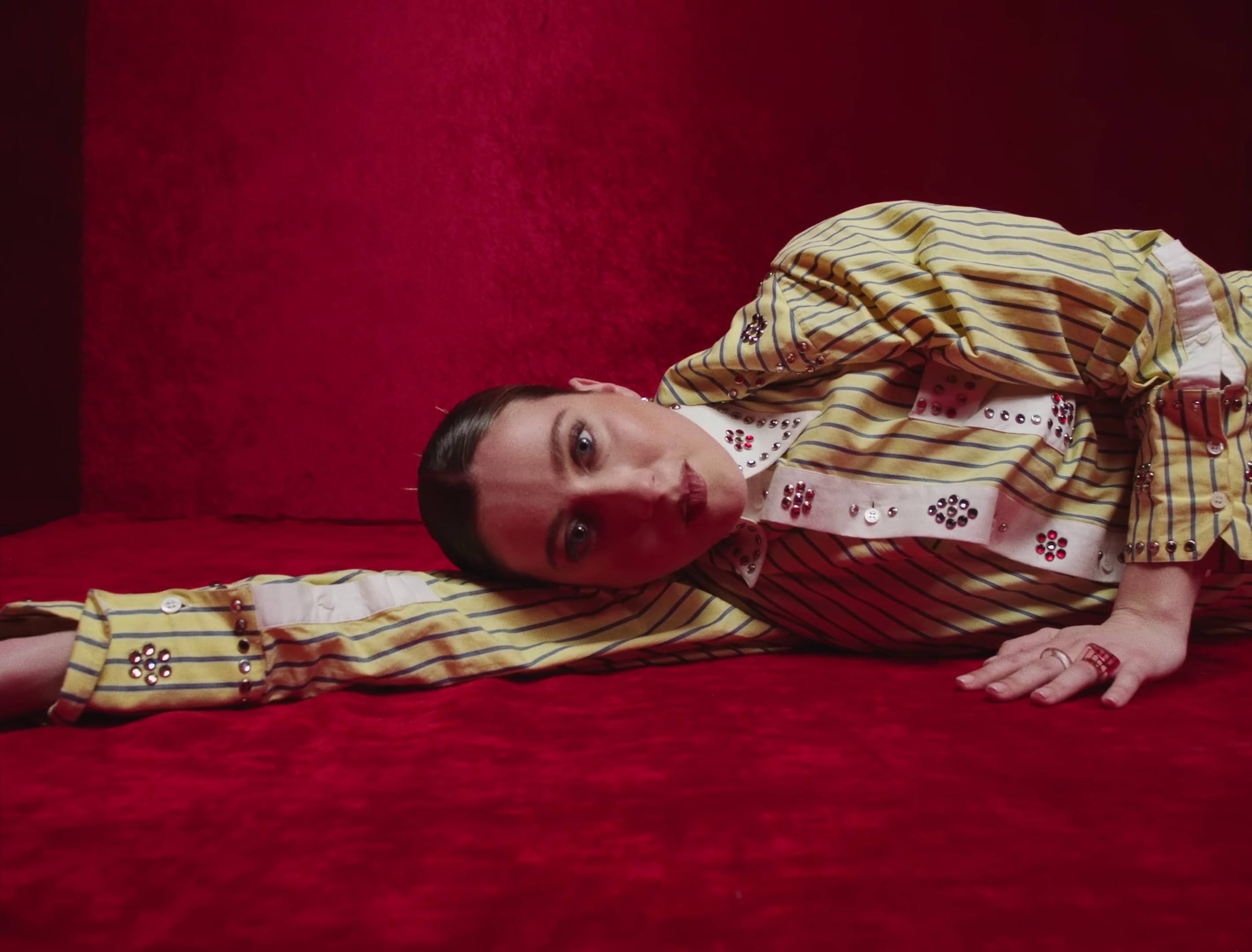 Faut que tu m'aimes (2024) —  shot,  lighting