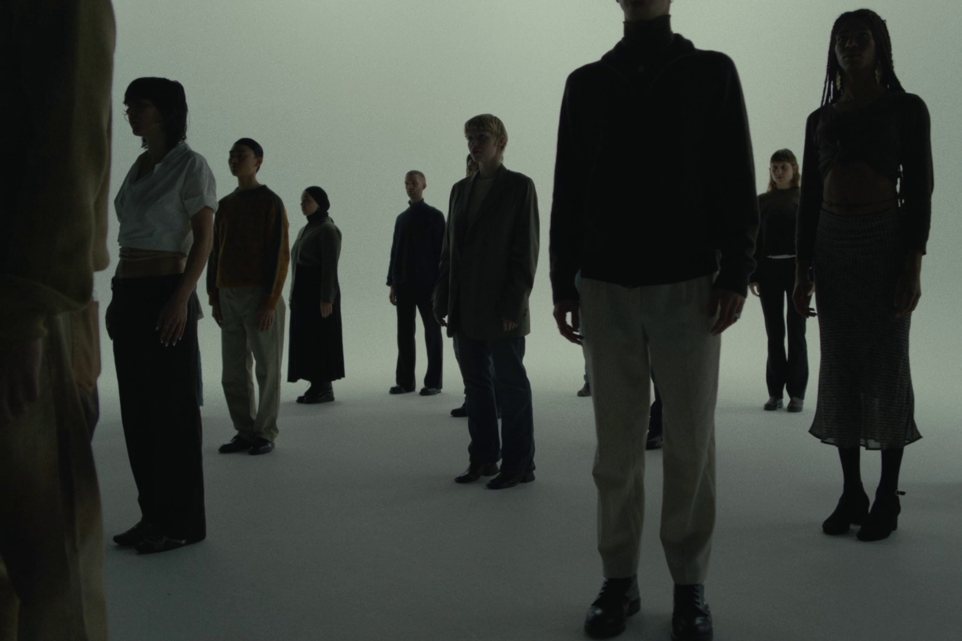  FAST LAND (2022) —  shot,  lighting