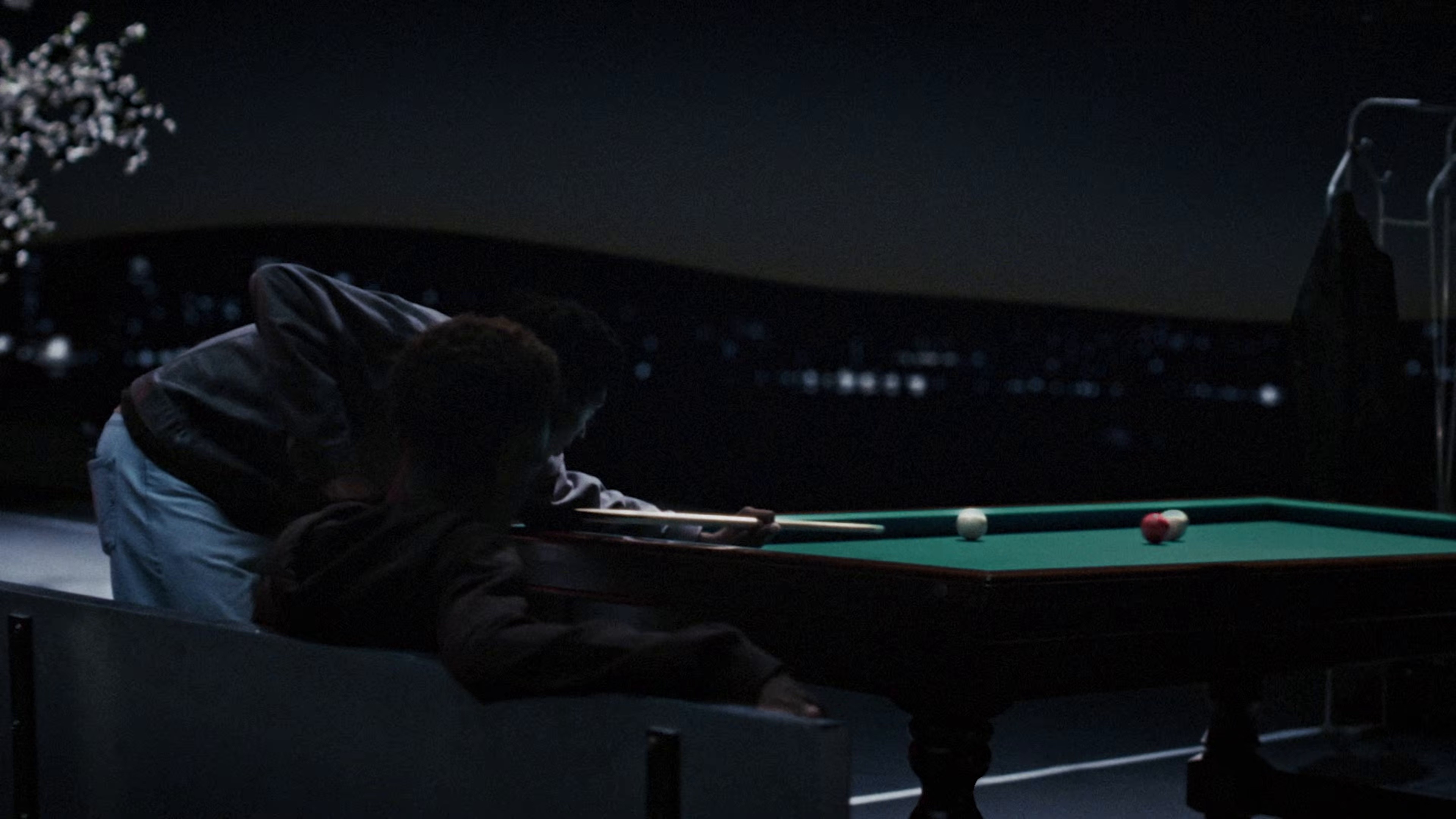 TENDU (2025) —  shot,  lighting