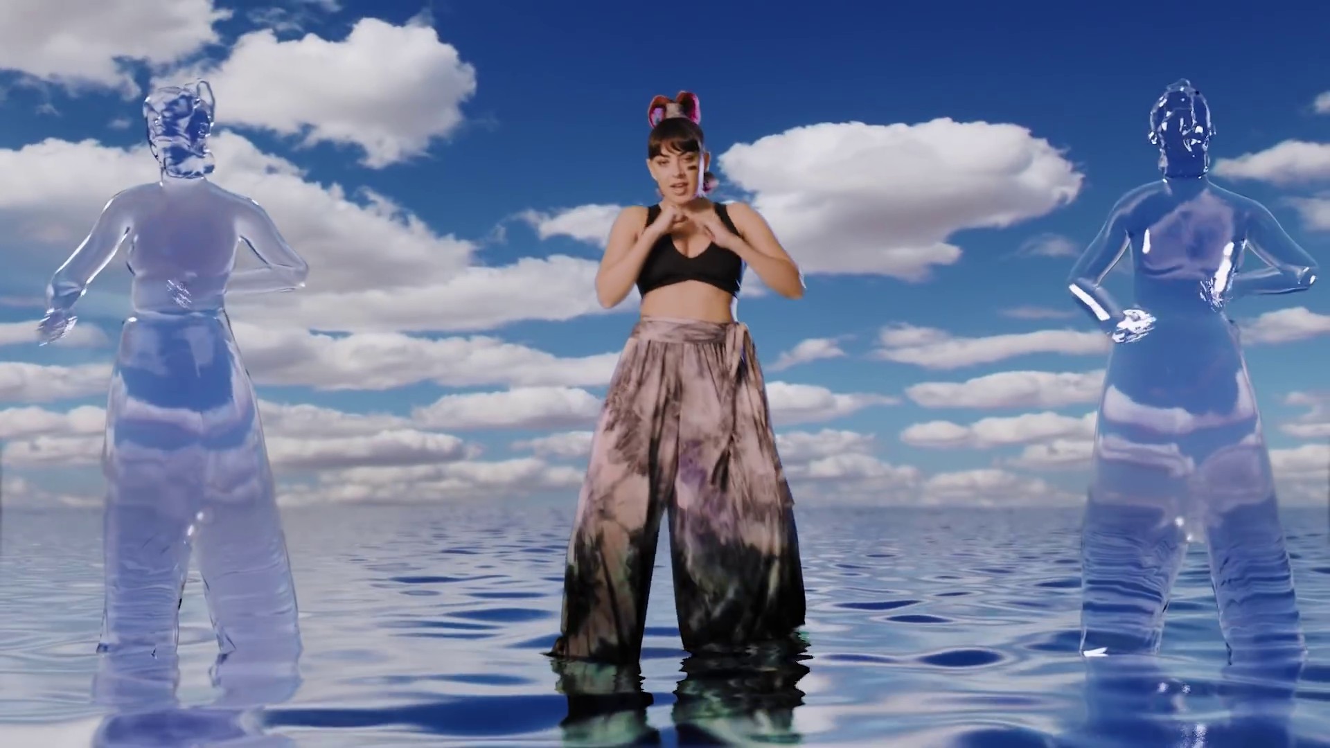 1999 (2018) —  shot,  lighting