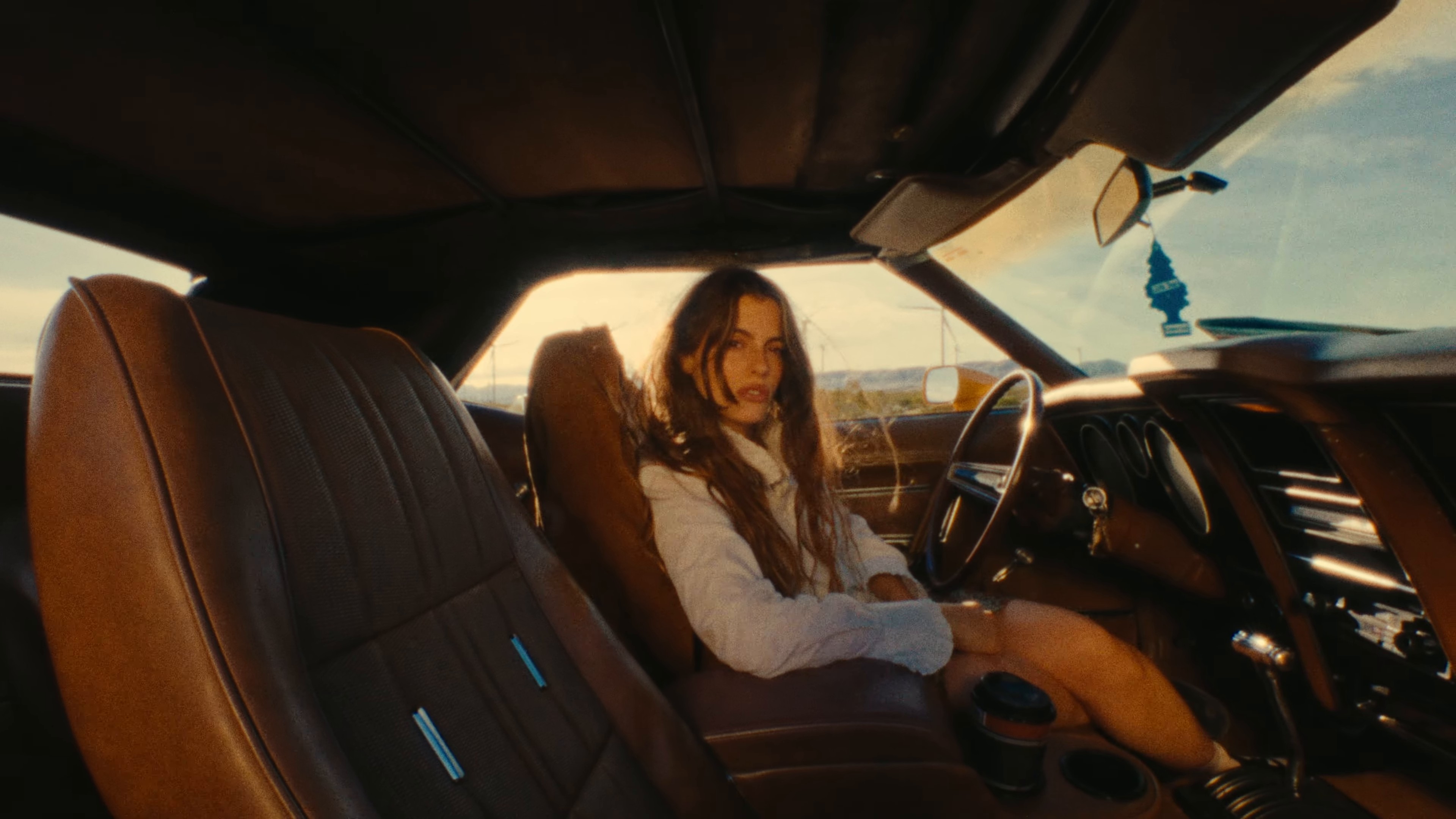 Abejas a la Miel (2024) —  shot,  lighting