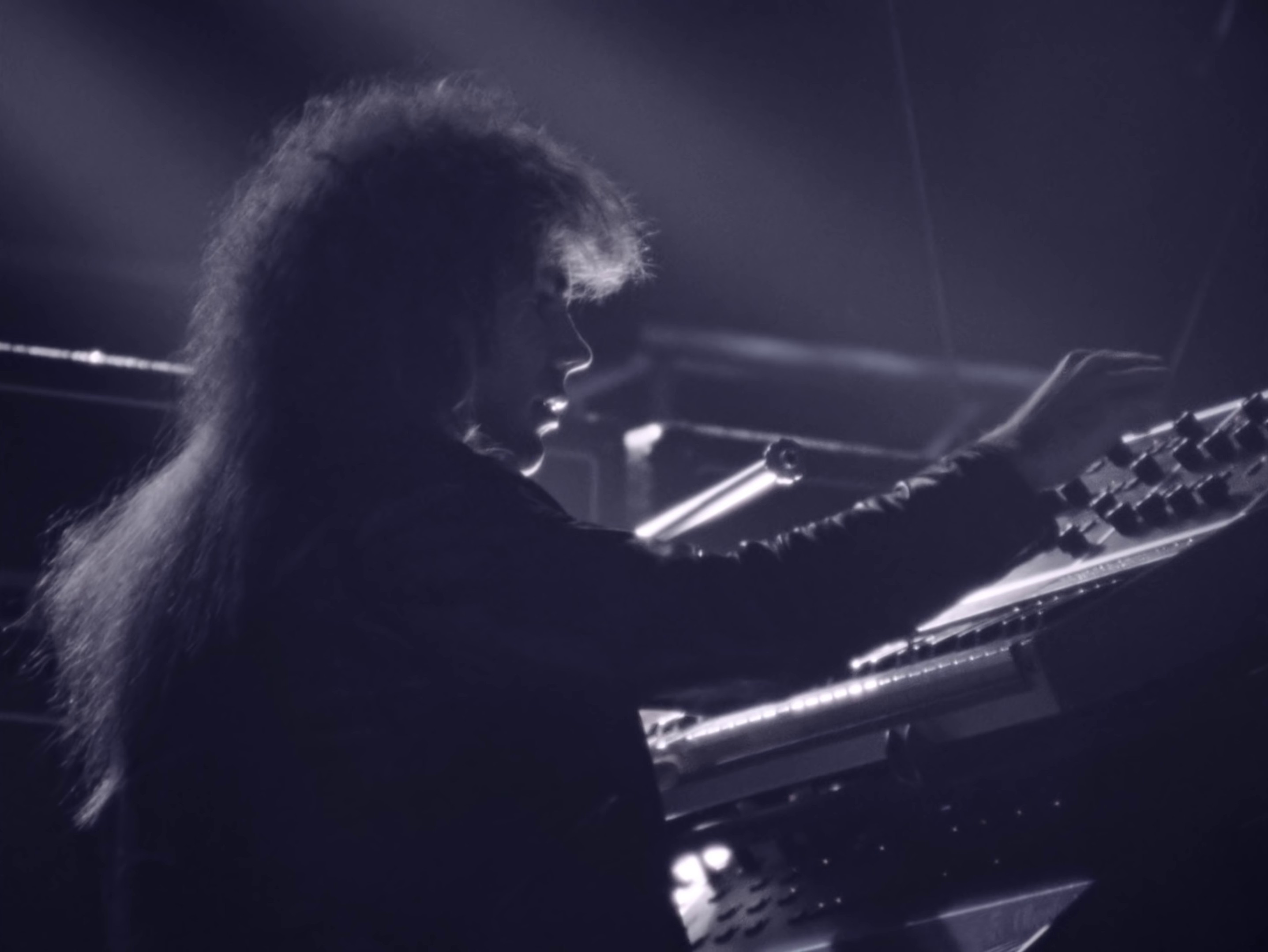 Livin' On A Prayer (1986) —  shot,  lighting