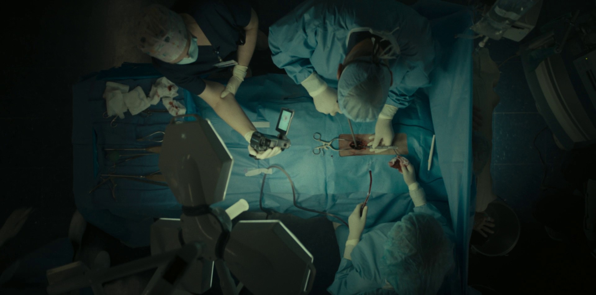 Diplos (2021) —  shot,  lighting