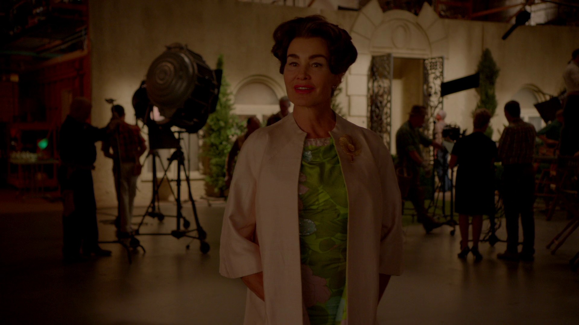 Mommie Dearest (2017) —  shot,  lighting