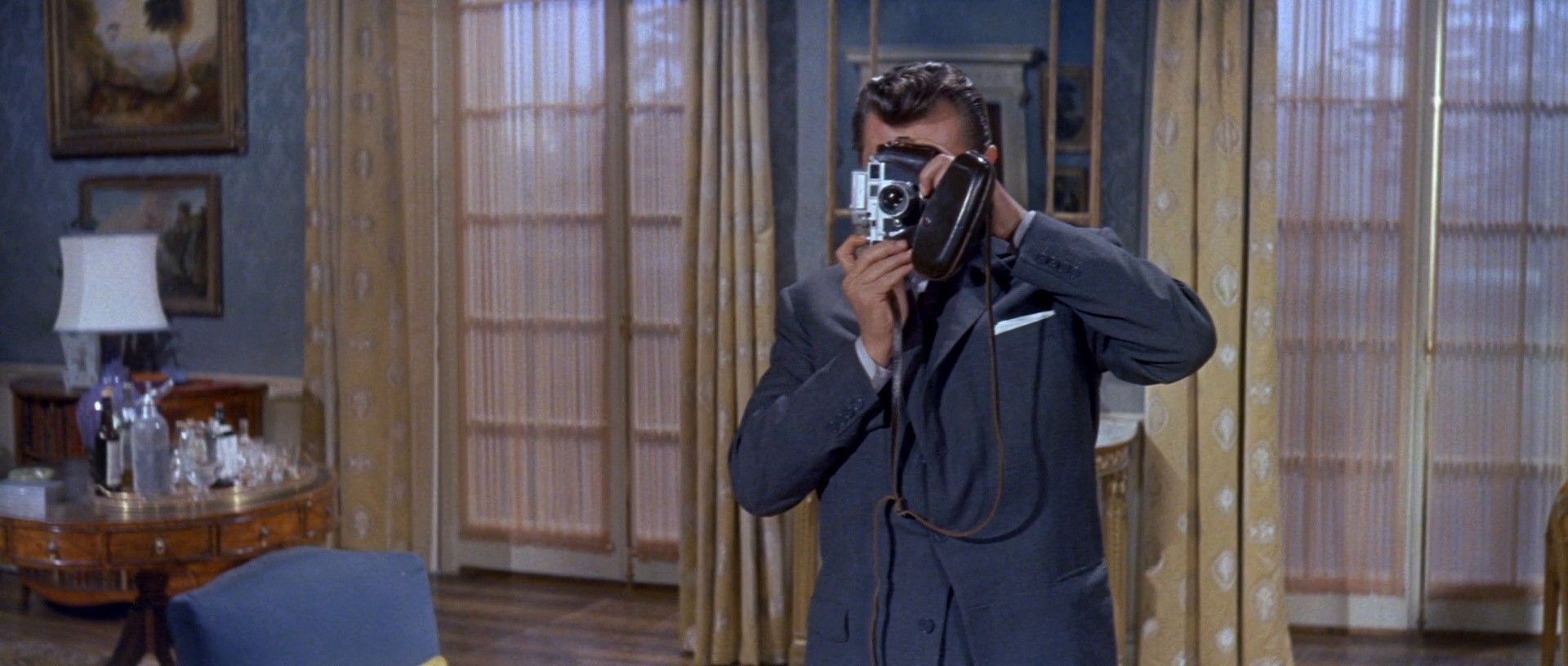 The Grass Is Greener (1960) —  shot,  lighting