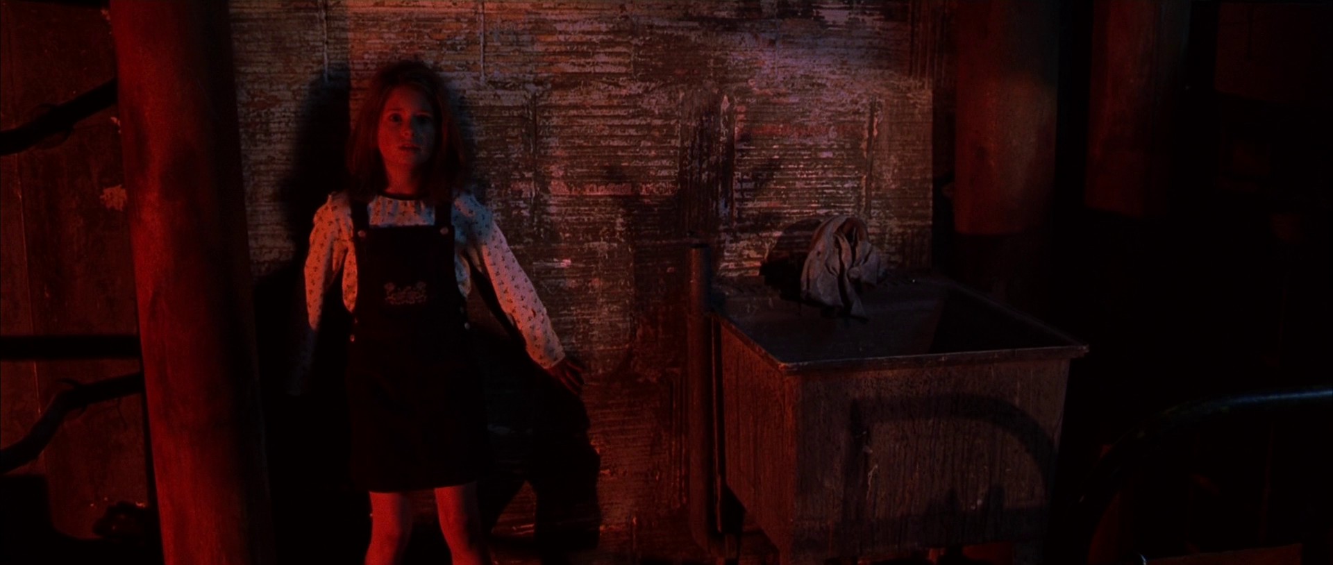 Freddy vs. Jason (2003) —  shot,  lighting