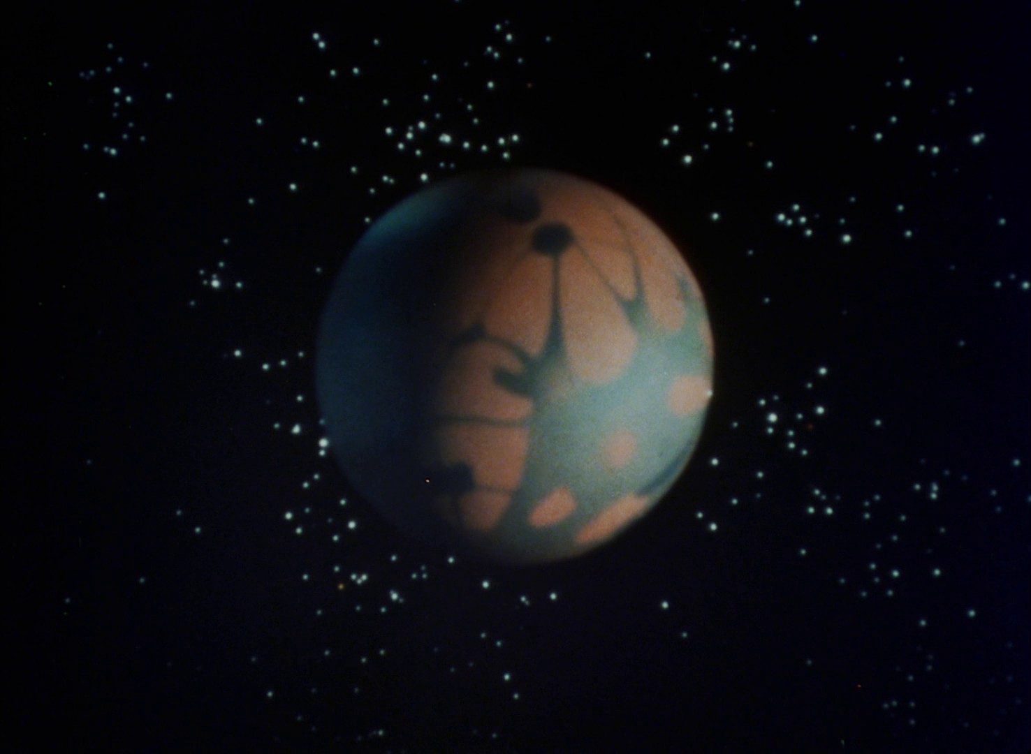 Santa Claus Conquers the Martians (1964) —  shot,  lighting