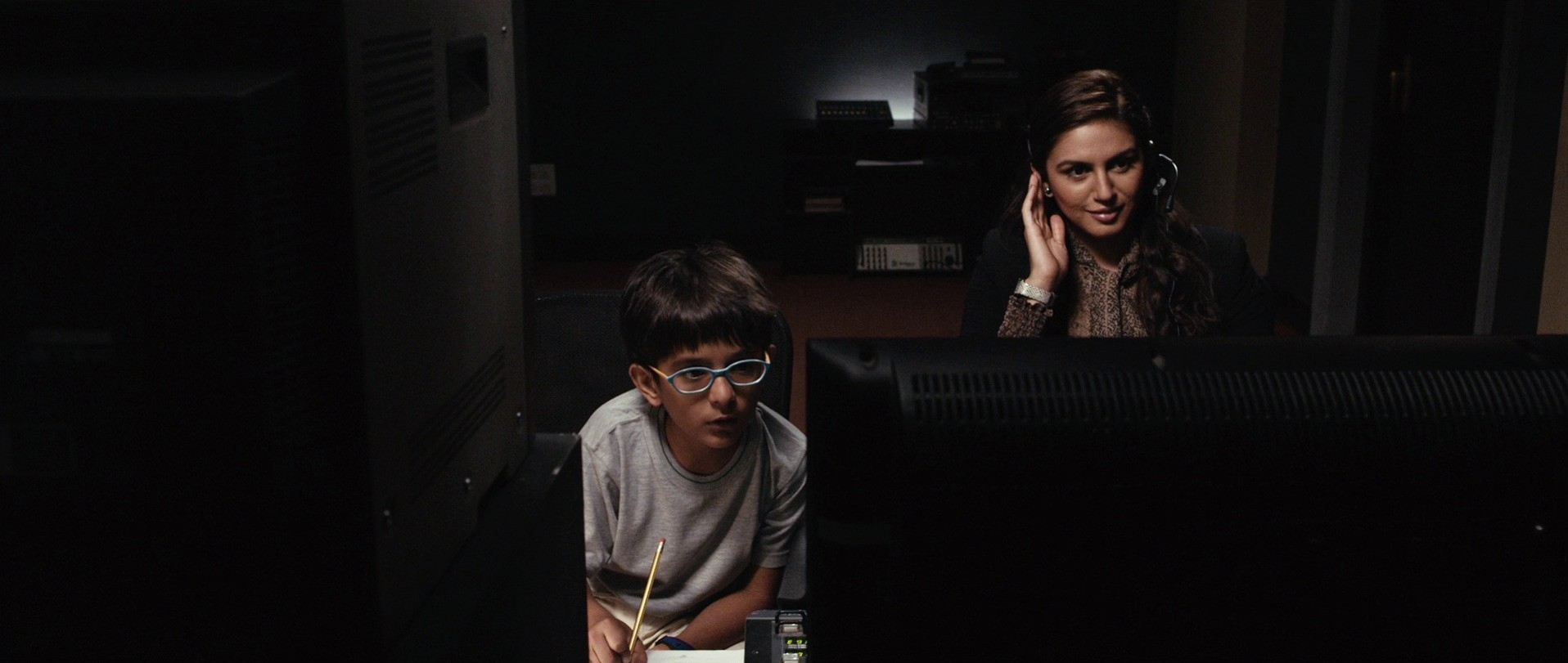 Ek Thi Daayan (2013) —  shot,  lighting