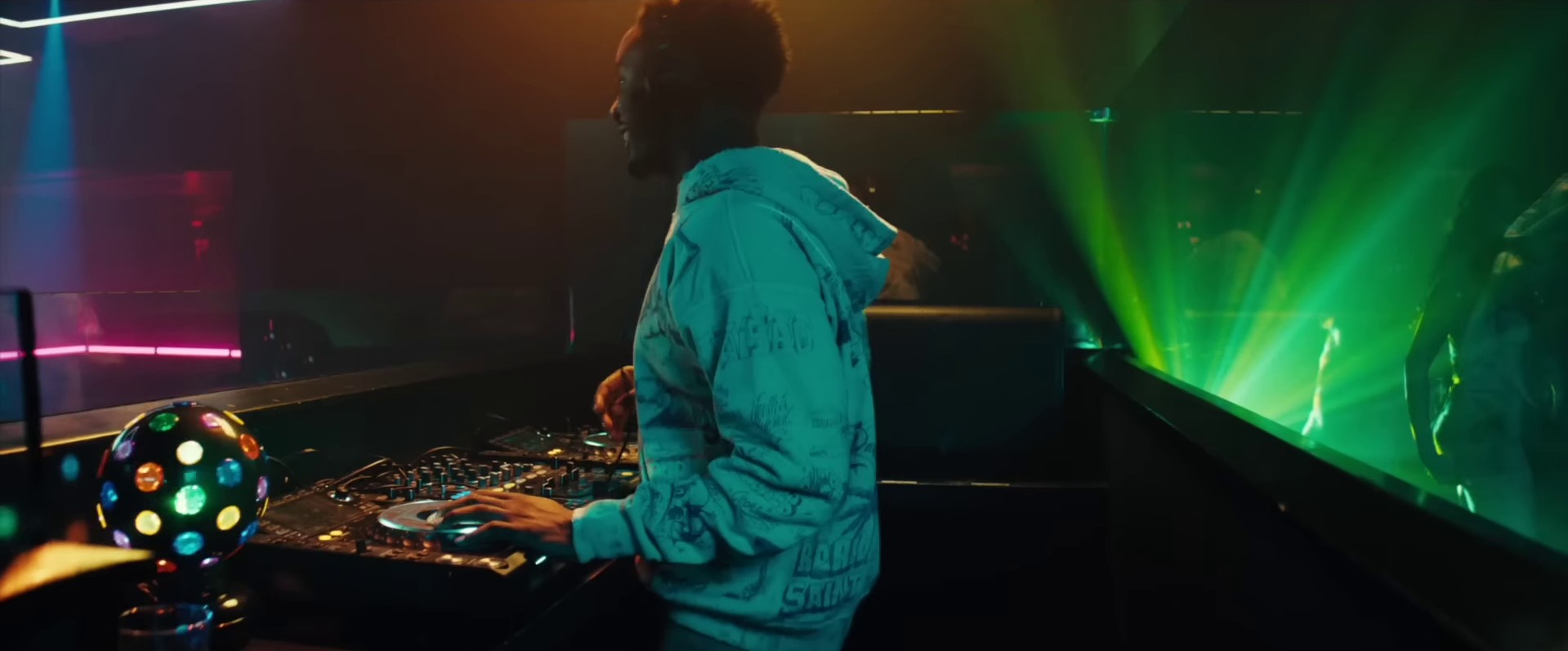 Go Girlfriend (2024) —  shot,  lighting