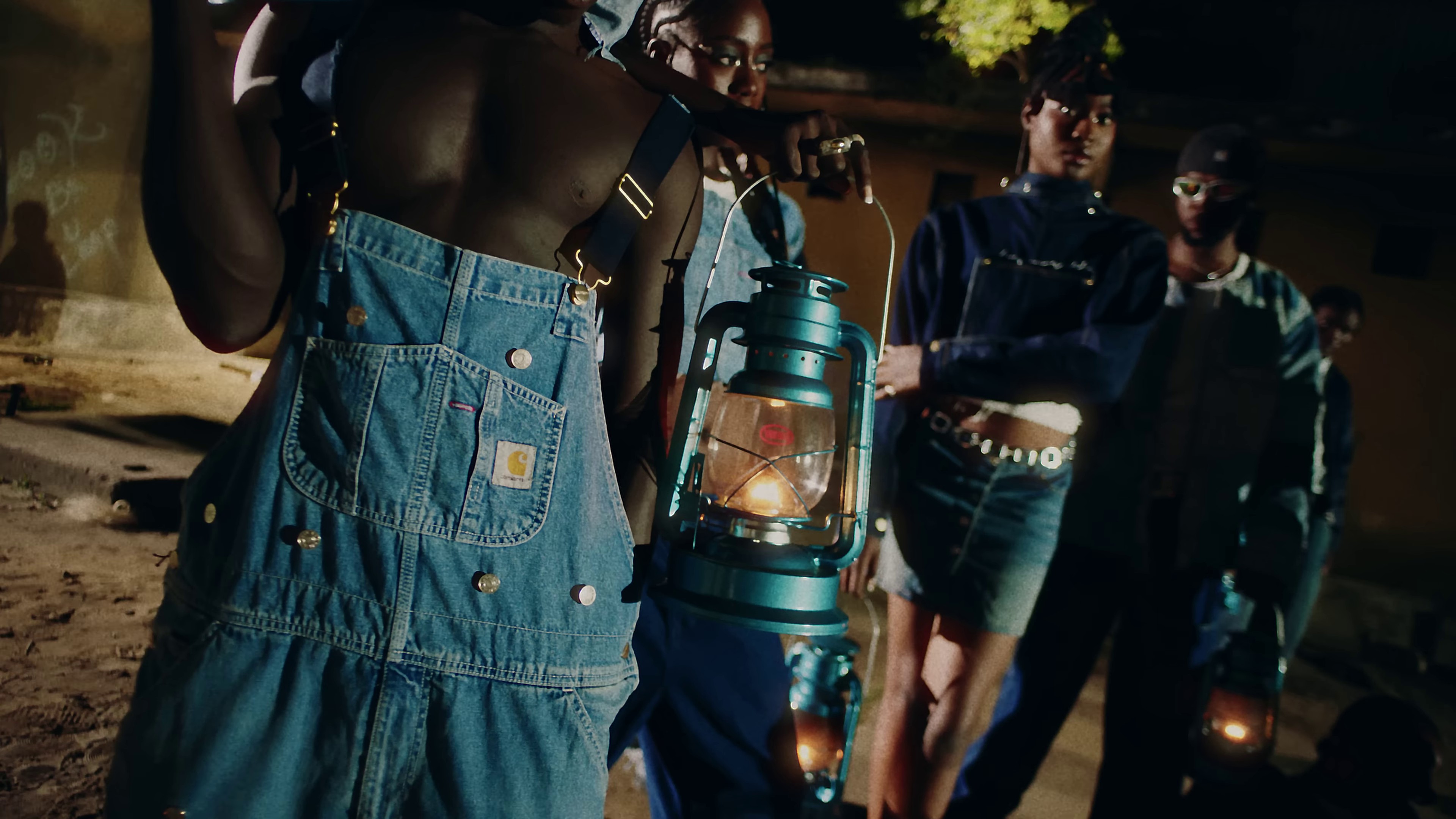 Yo Fam! (2023) —  shot,  lighting