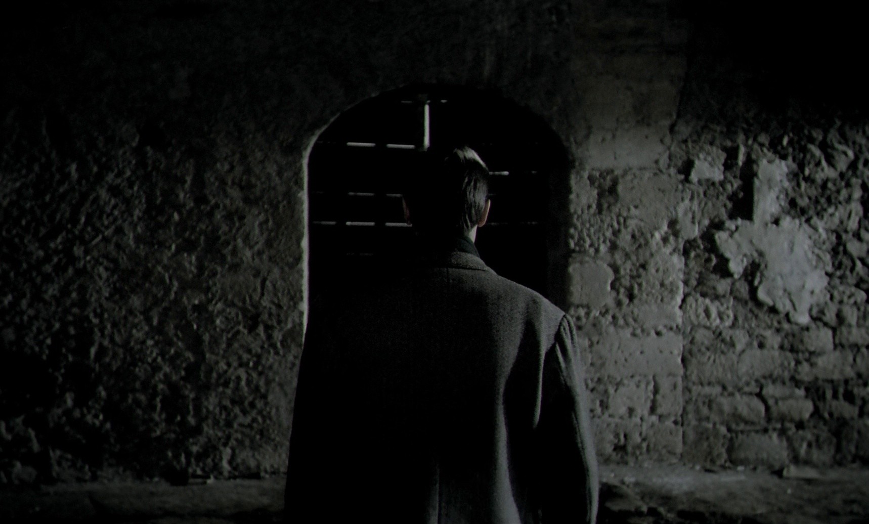 Nostalghia (1984) —  shot,  lighting