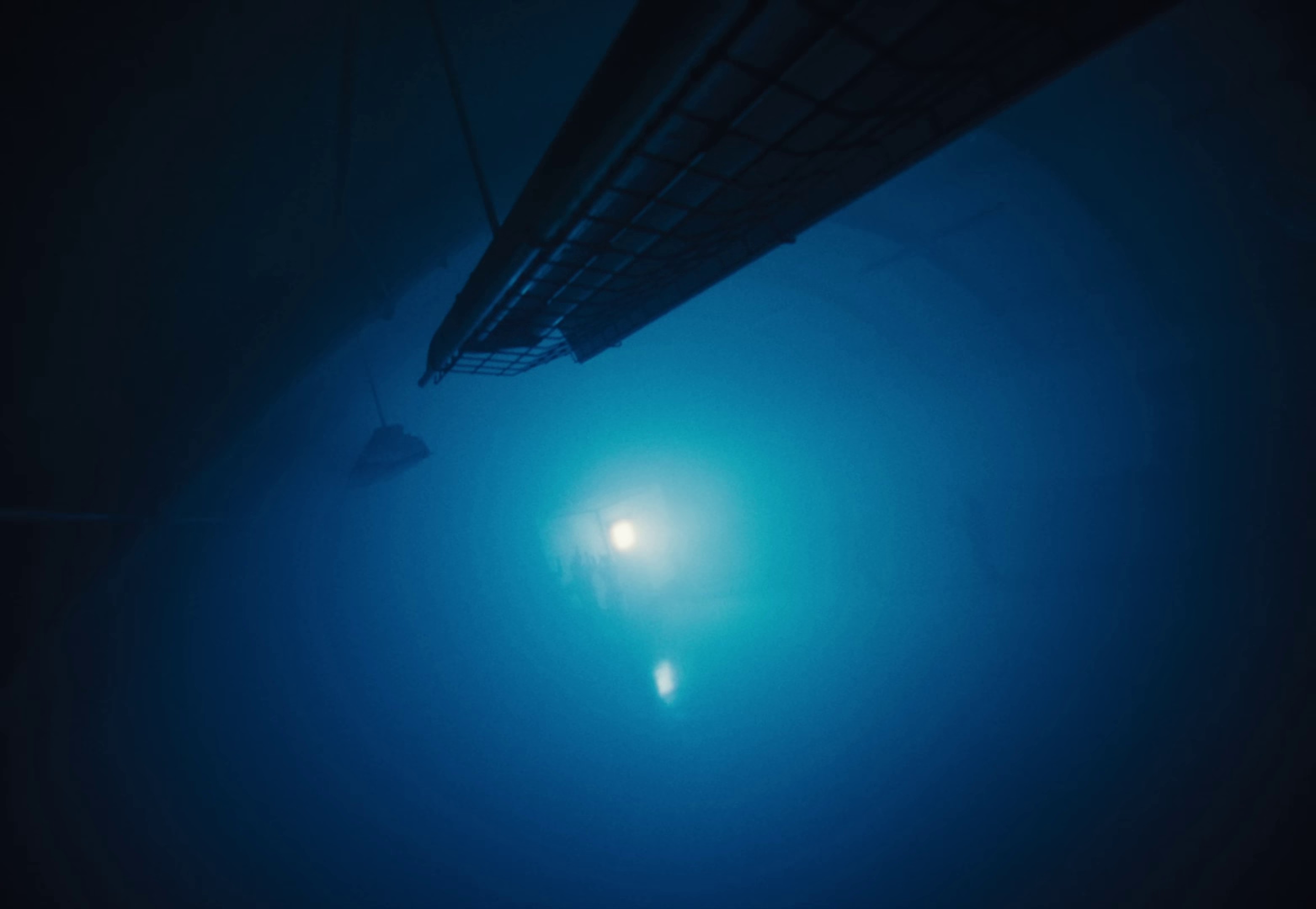 Riot & Set it off (2024) —  shot,  lighting