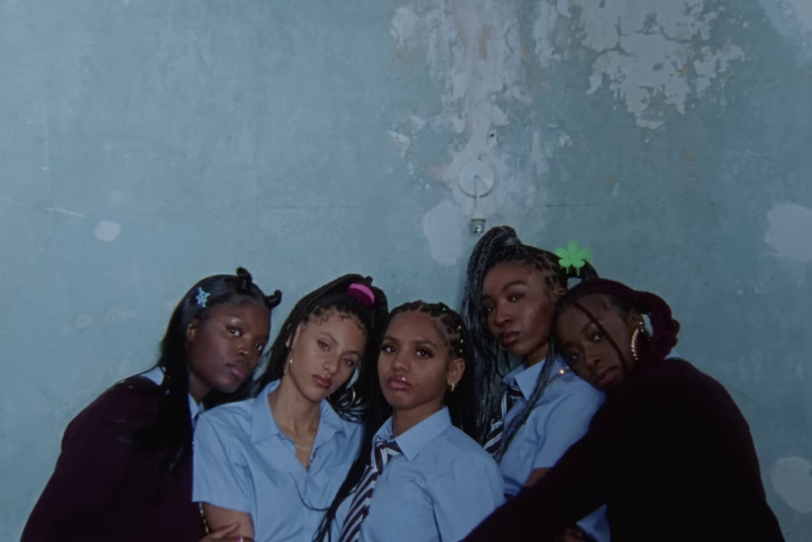  Pick Your Tears Up (2023) —  shot,  lighting