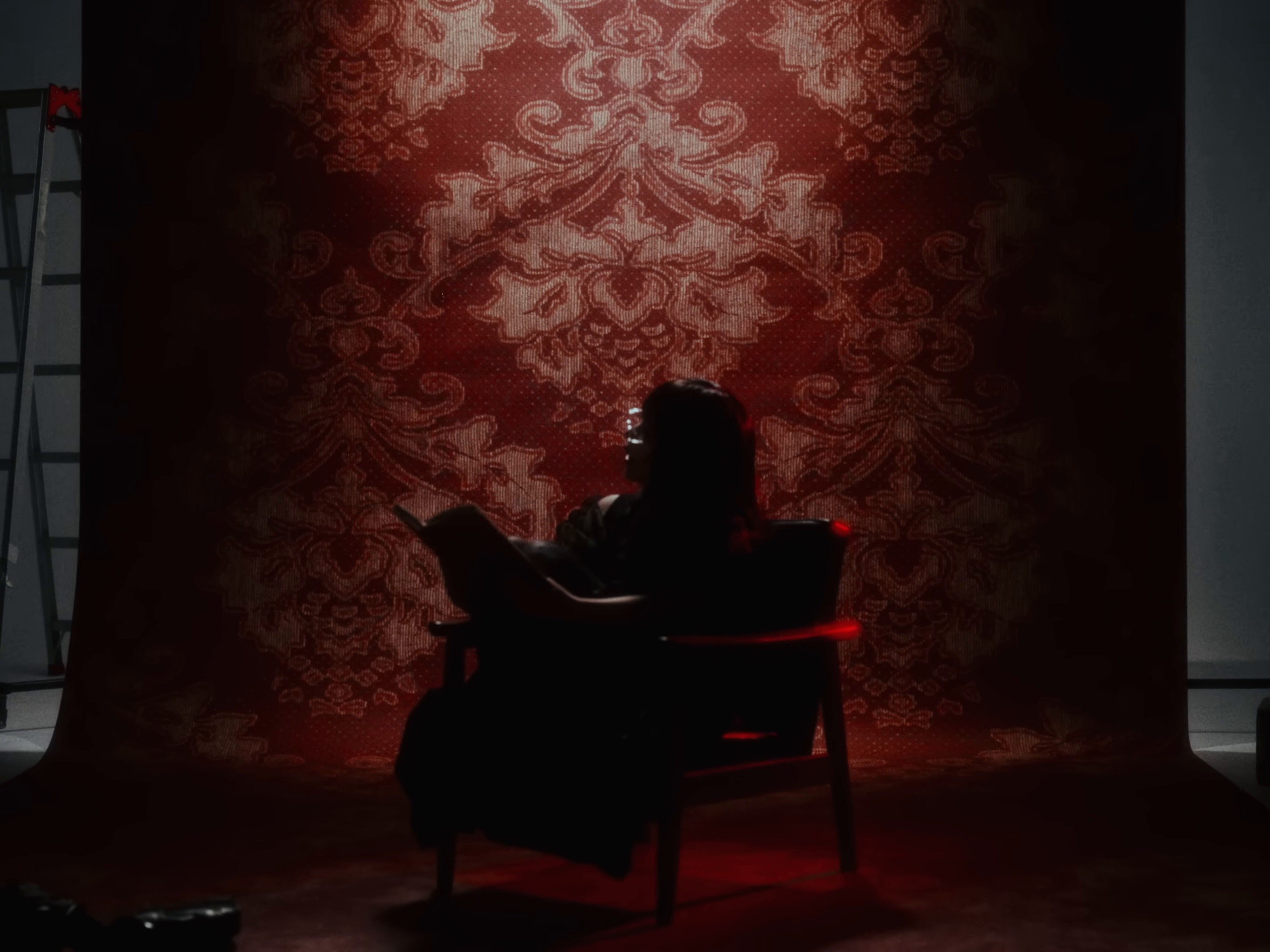 femme fatale (2024) —  shot,  lighting