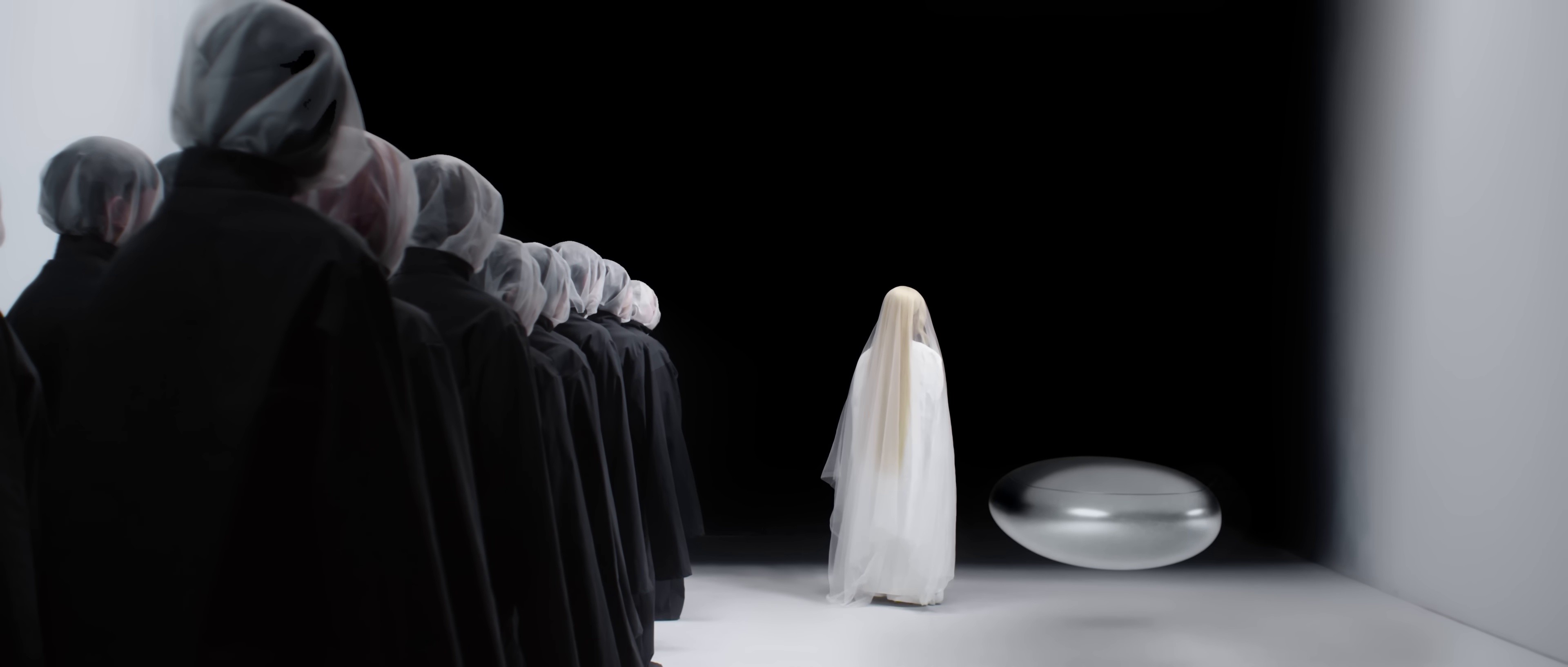 EM ĐAU (2025) —  shot,  lighting