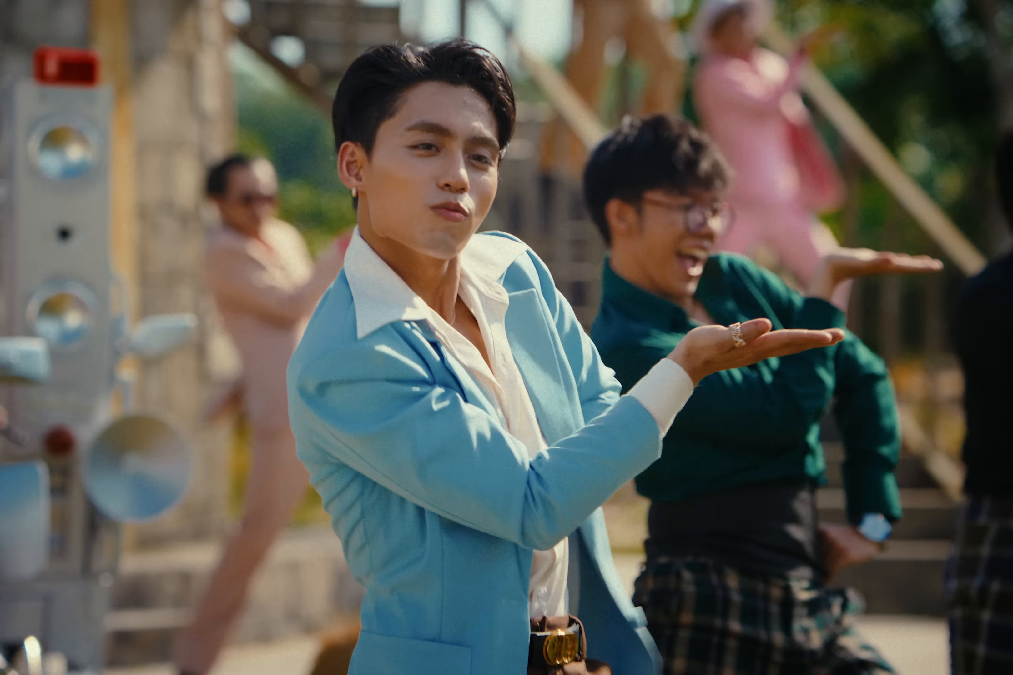 Đi Tìm Tình Yêu (2024) —  shot,  lighting