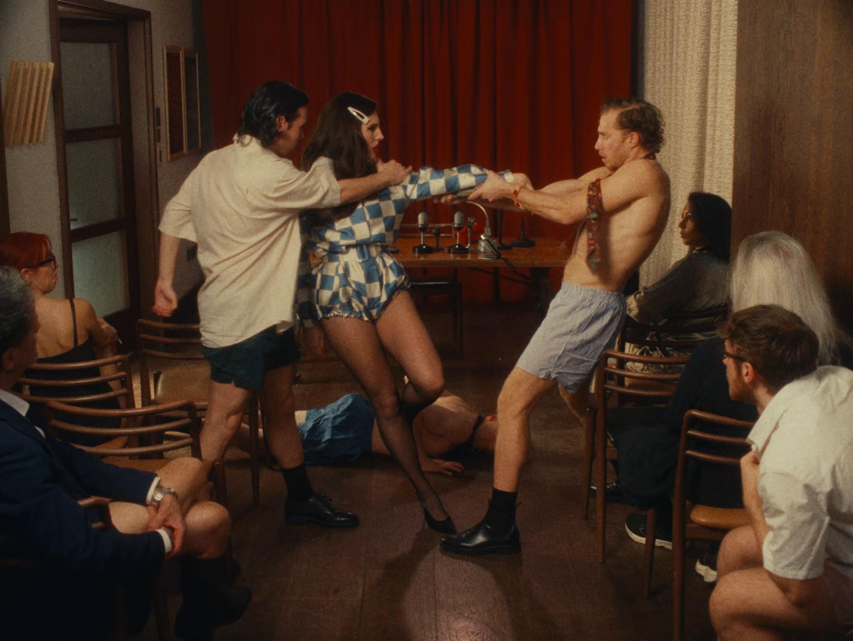 Sì lo so (2026) —  shot,  lighting