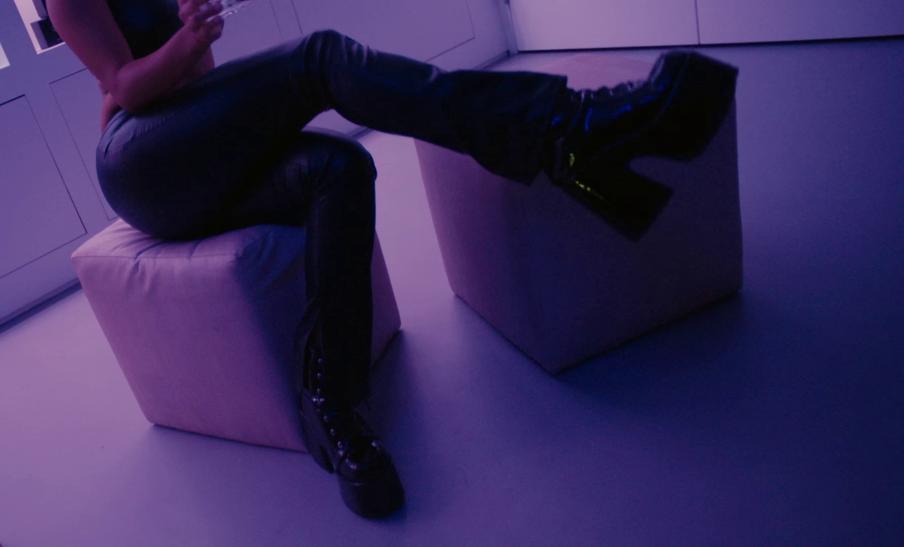  Yves (2023) —  shot,  lighting