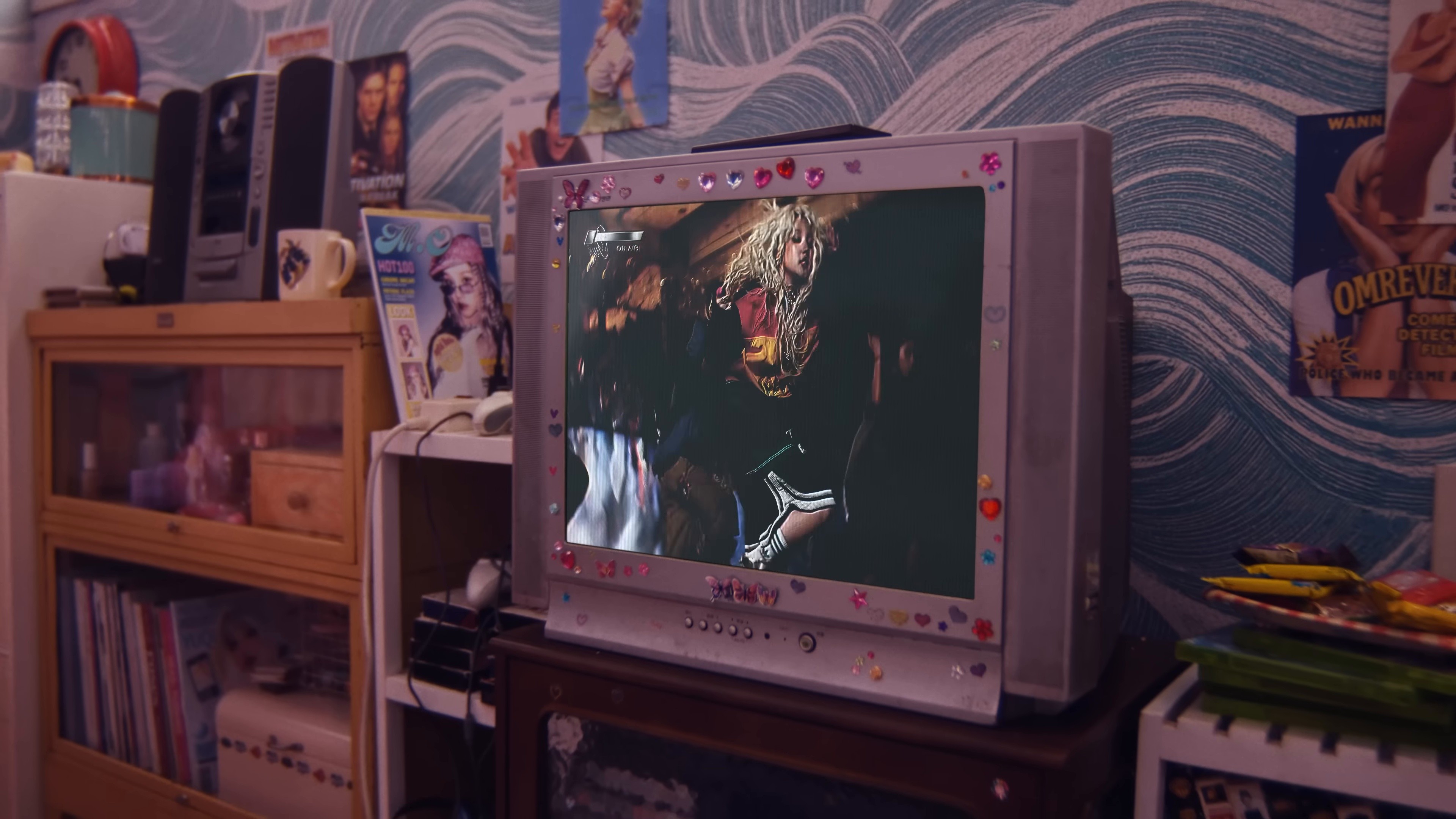 M.O. (2025) —  shot,  lighting