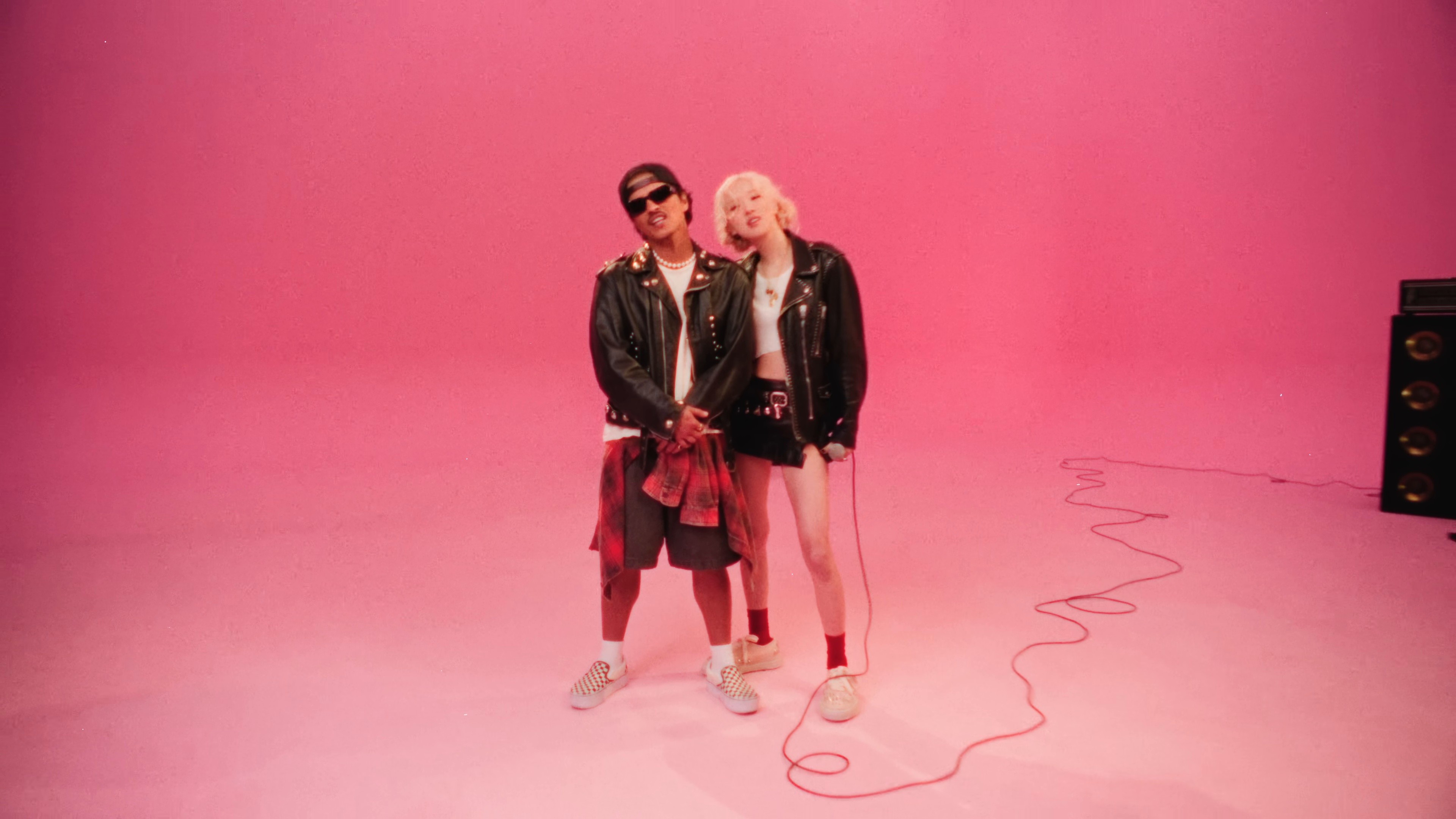 APT. (2024) —  shot,  lighting