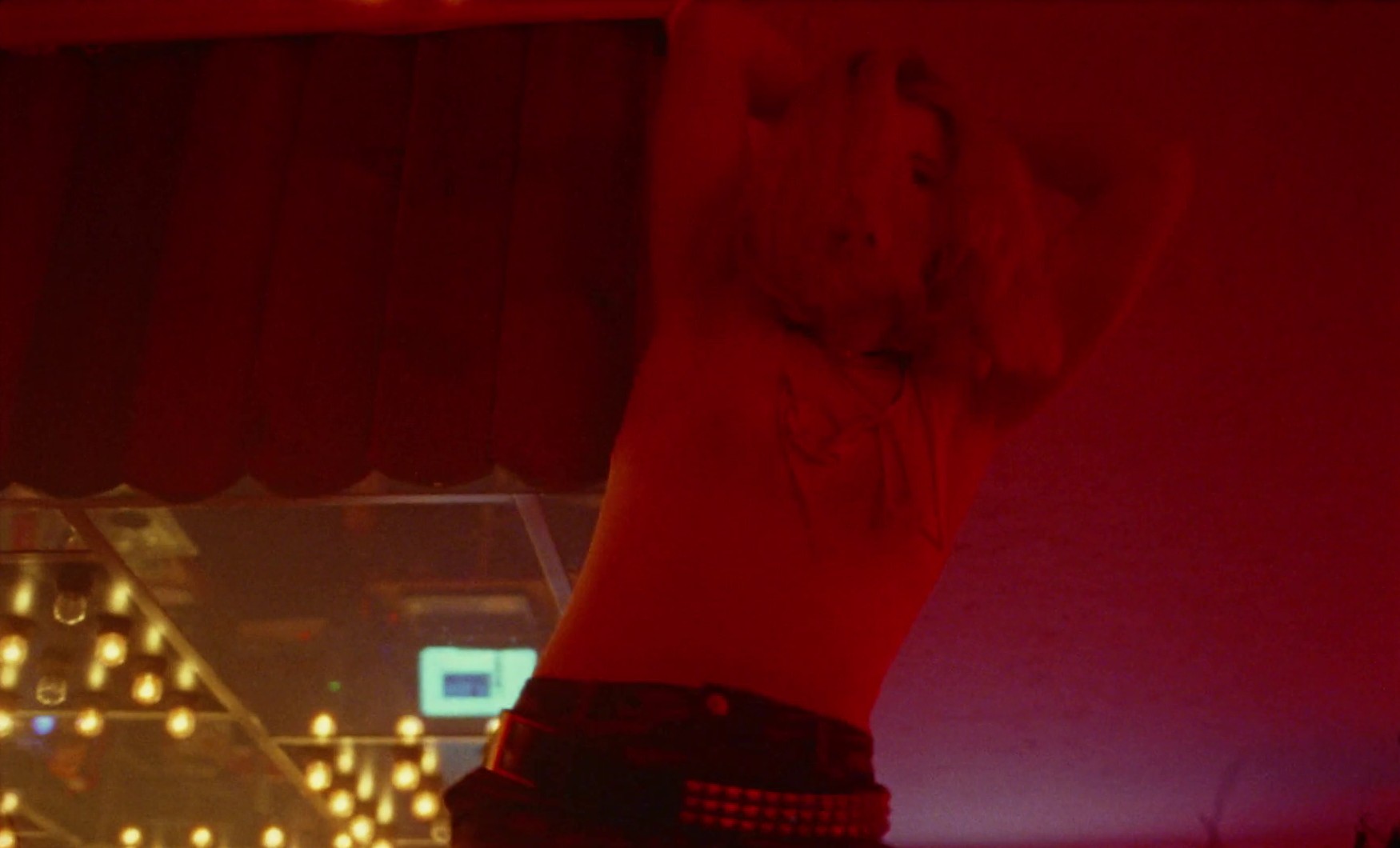 Matt Holubowski (2020) —  shot,  lighting